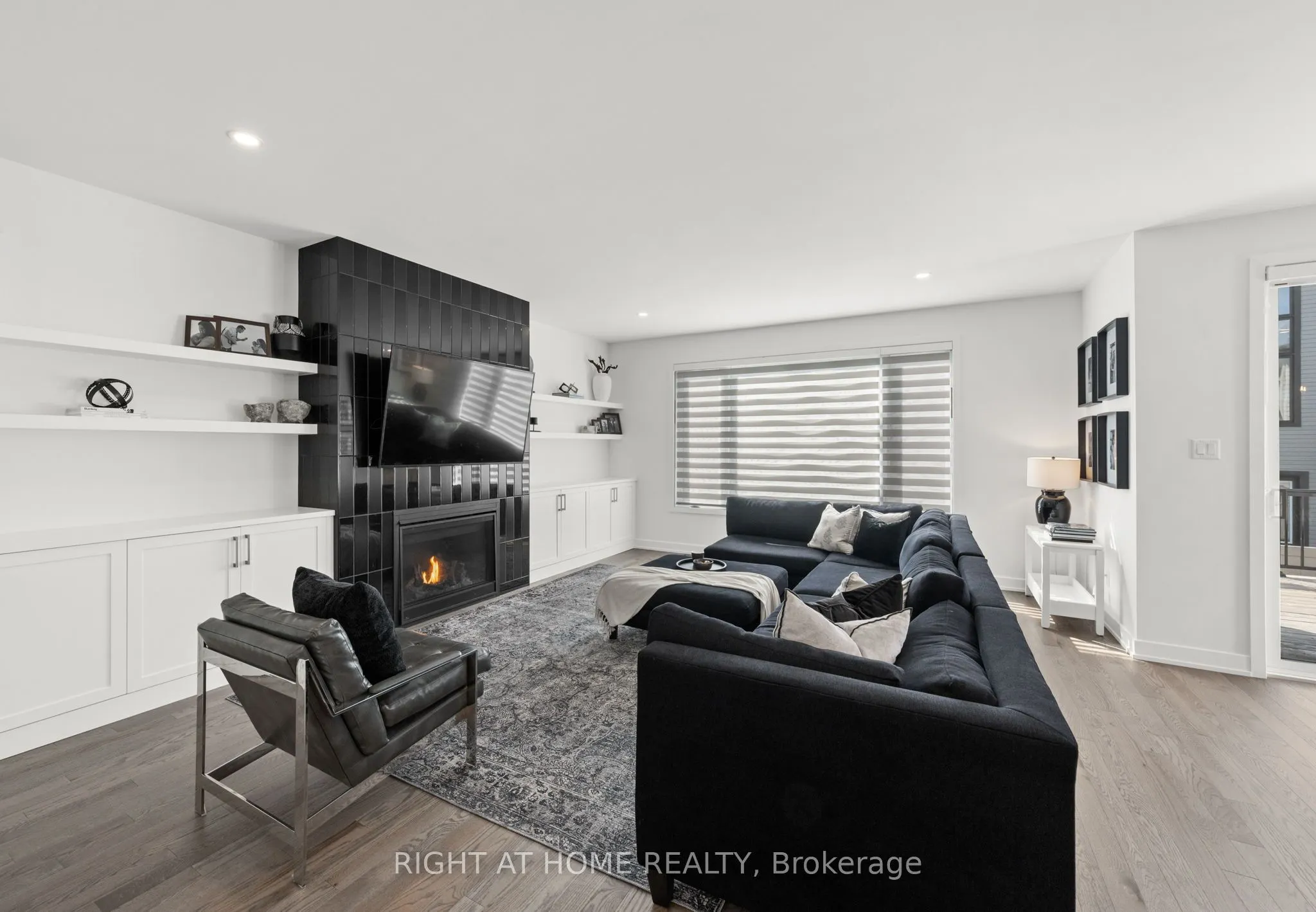 252 KETCHIKAN Crescent