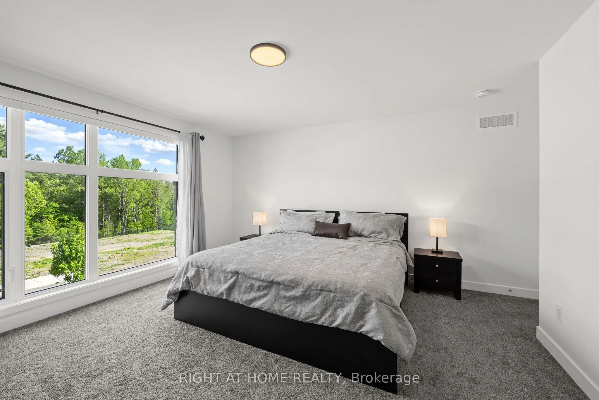 252 KETCHIKAN Crescent
