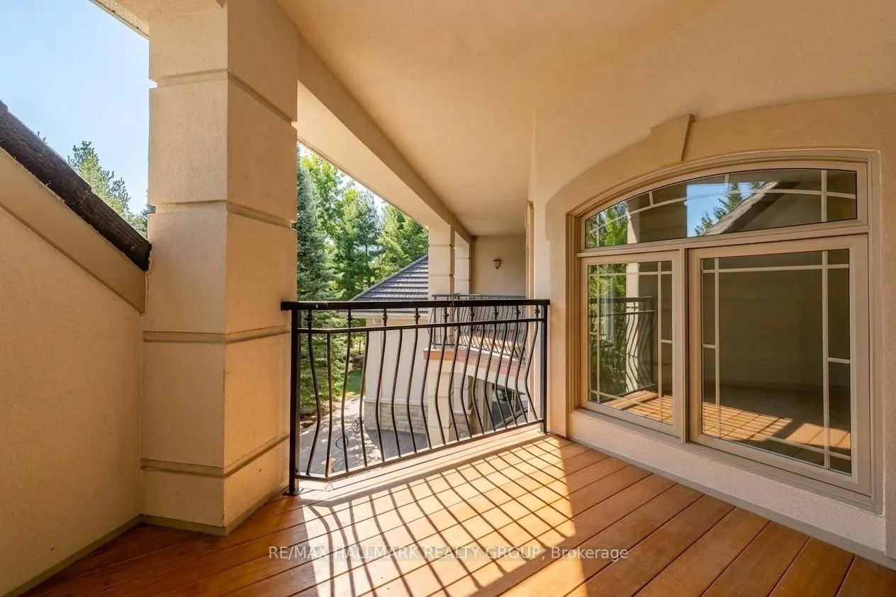 5800 Queenscourt Crescent