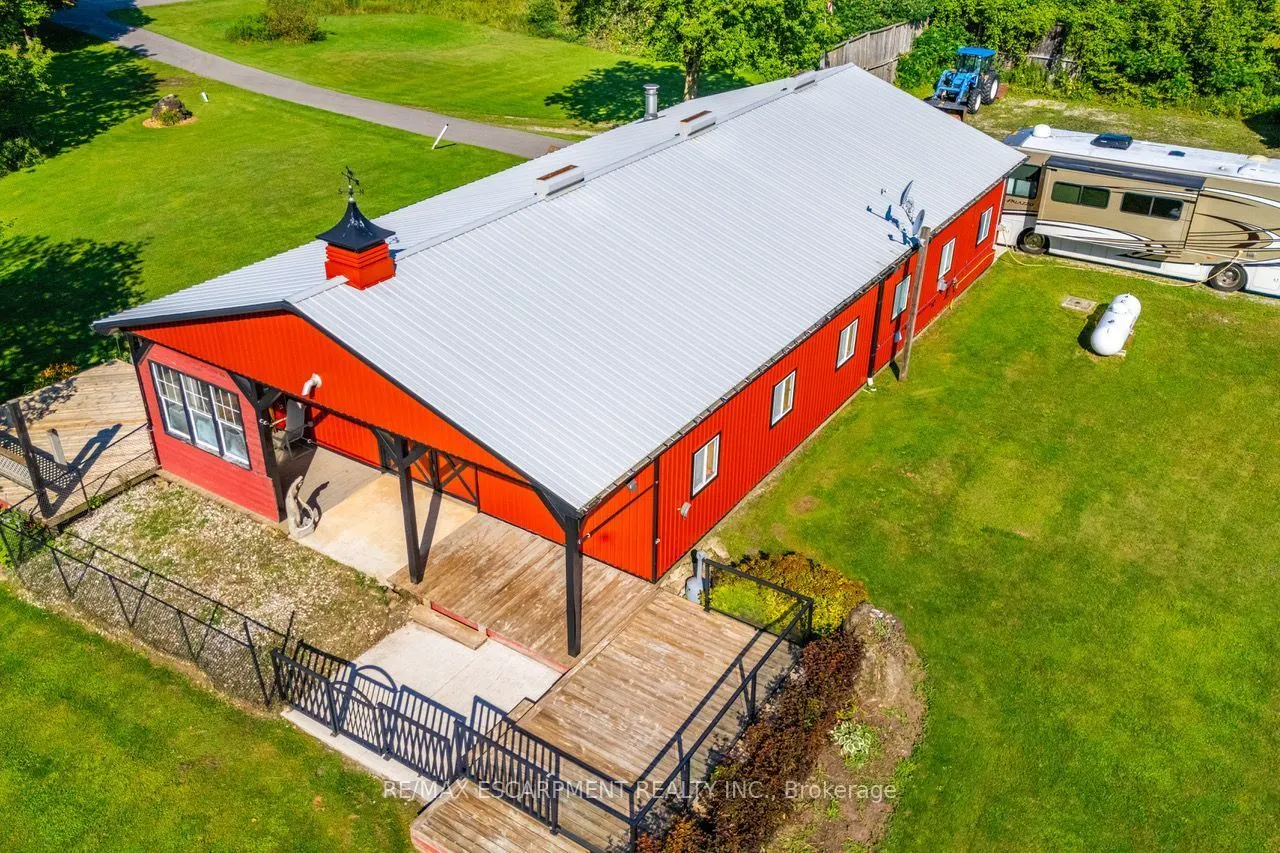 2172 Centre Road