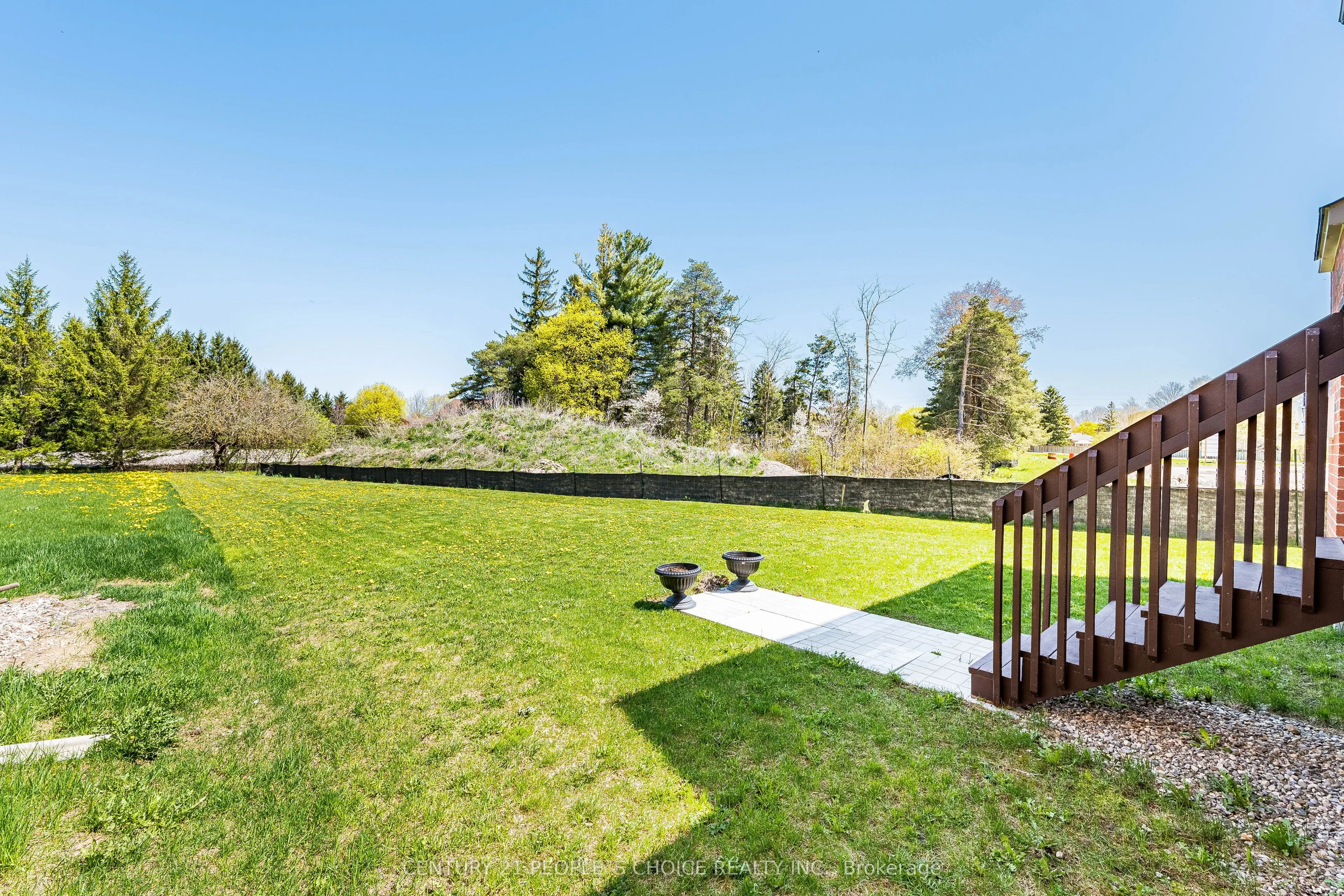 31 Rainey Drive