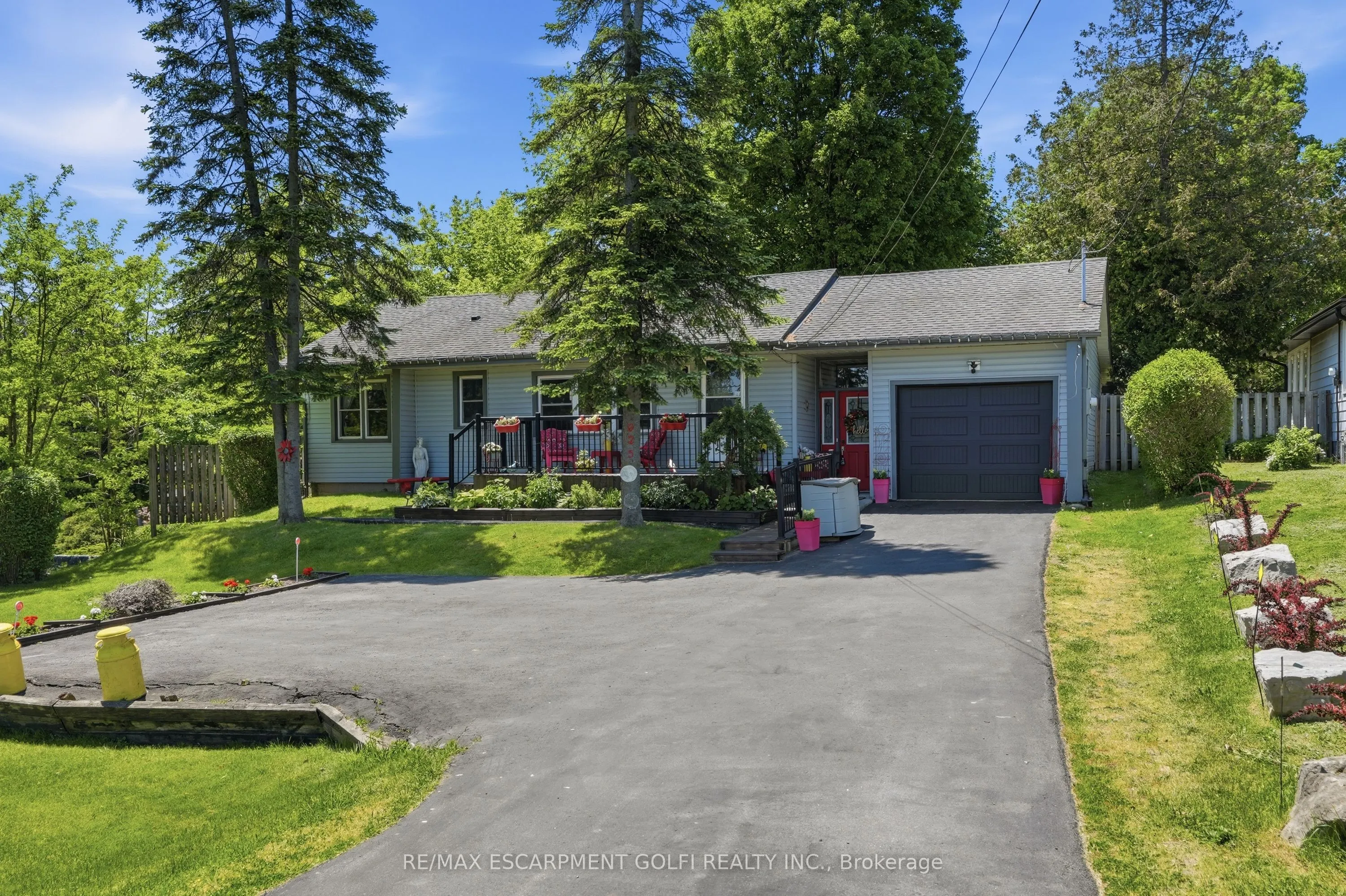 925 HIGHWAY 6 N