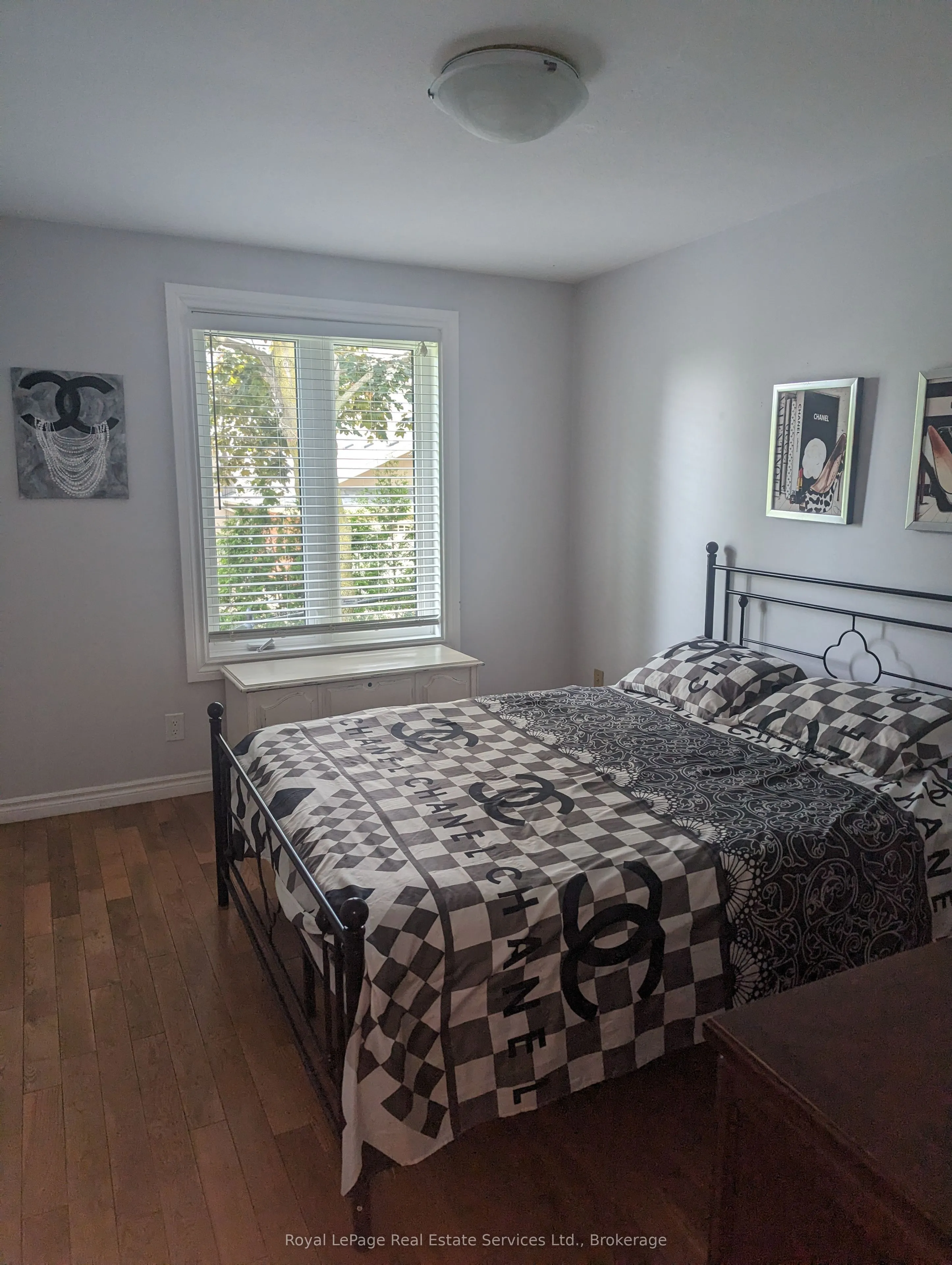 184 Dundas Street E #Upper Level (Only)