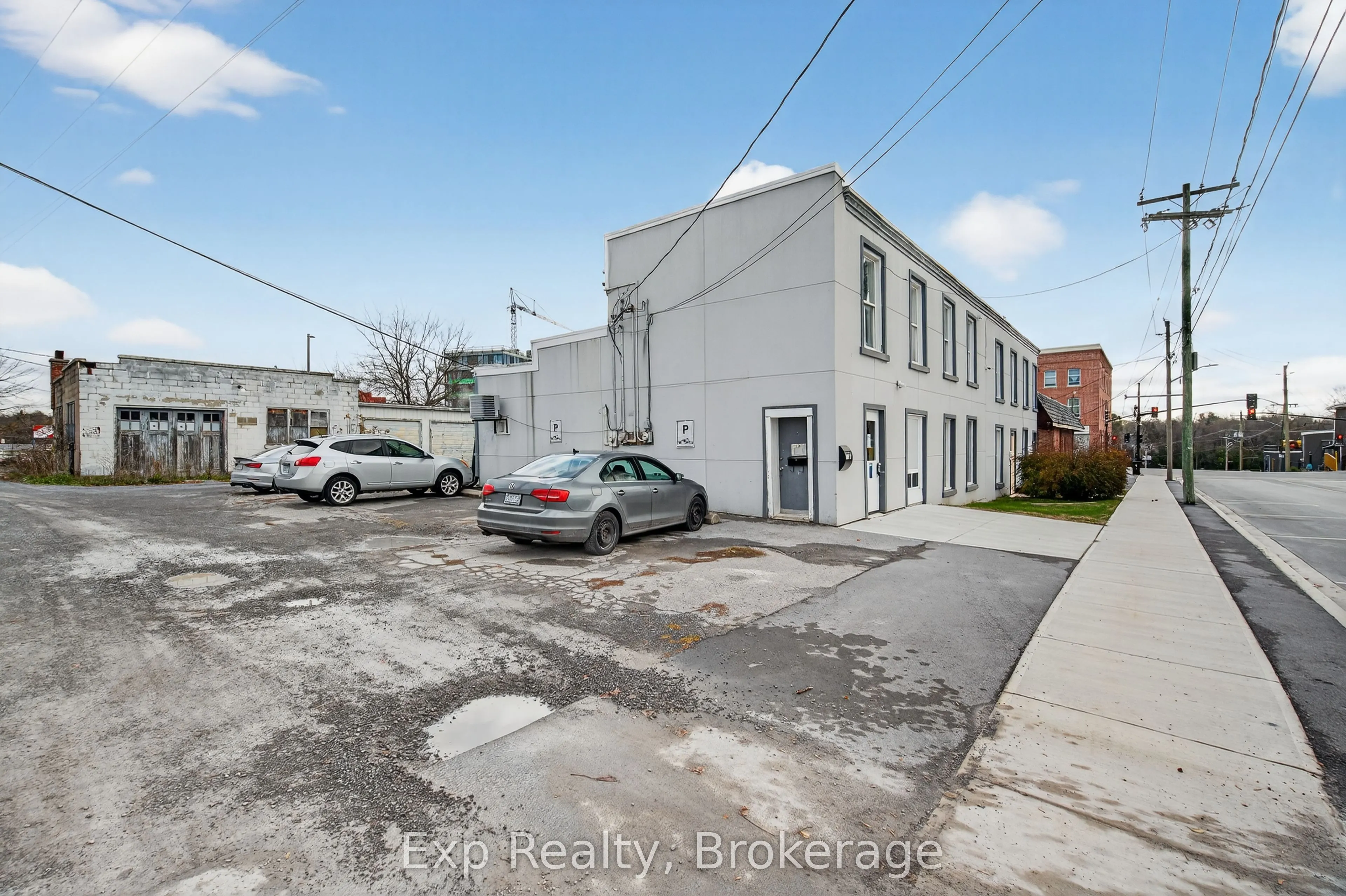 113 East Street E