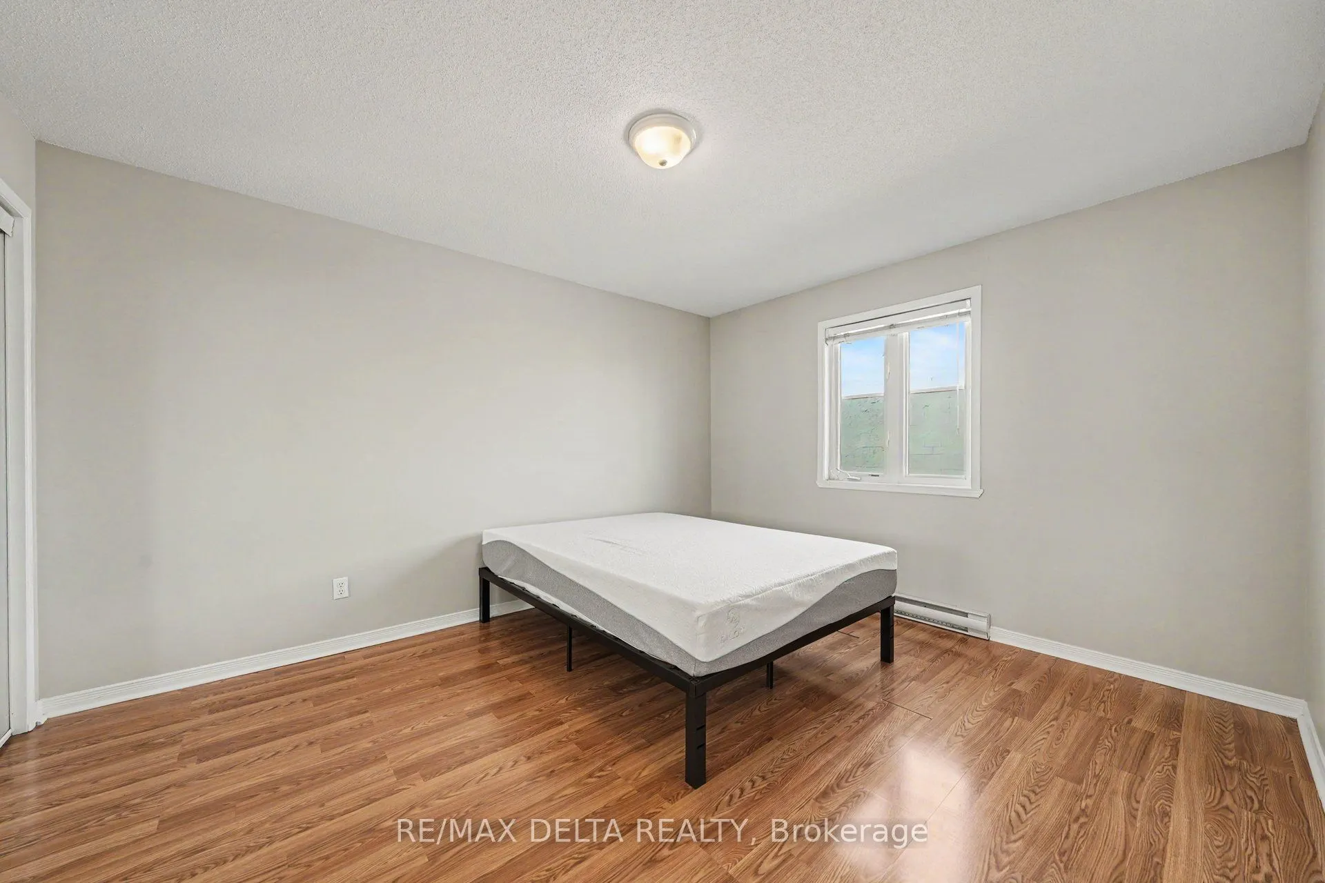 88 Lafleche Boulevard #204