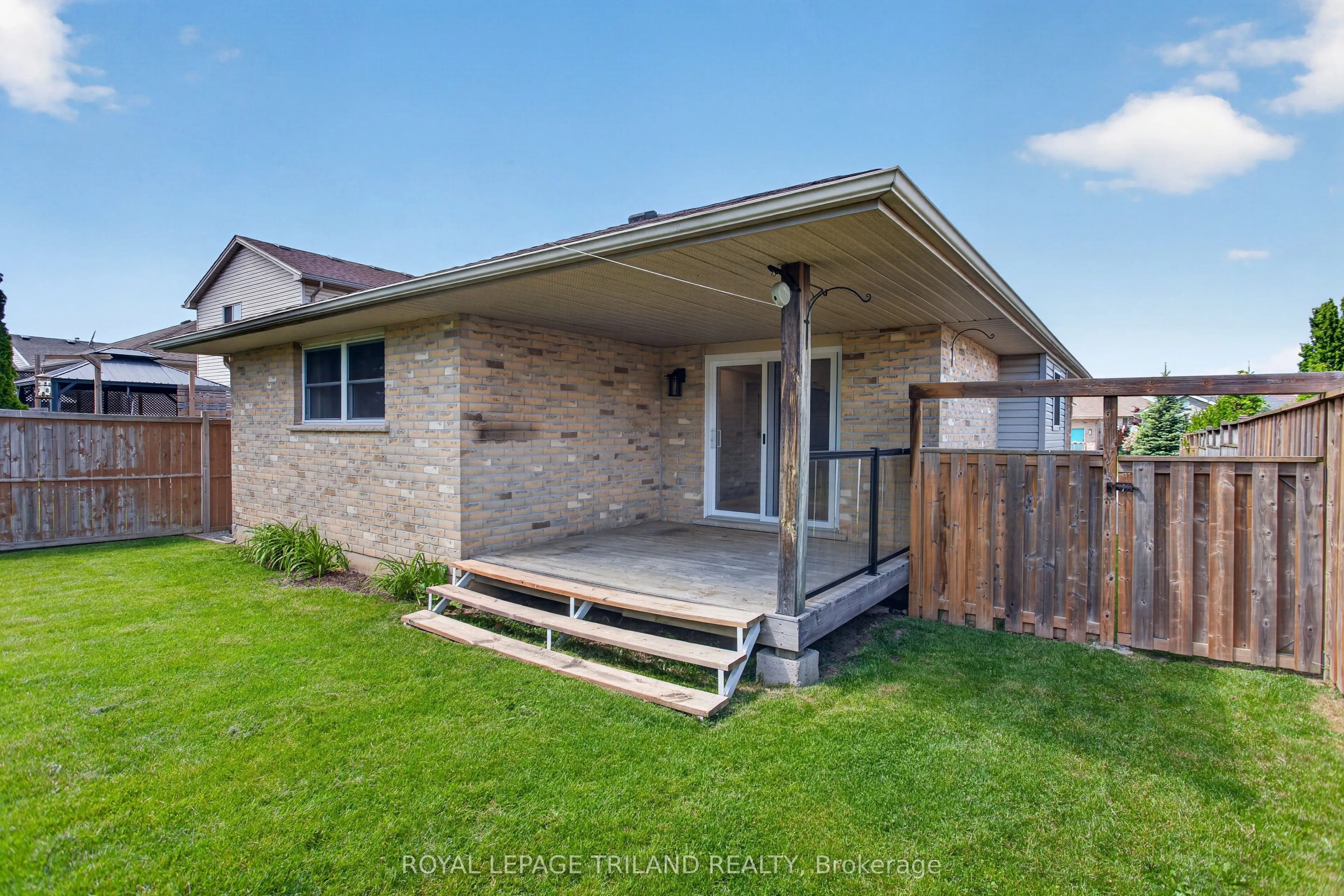 48 Cottonwood Drive