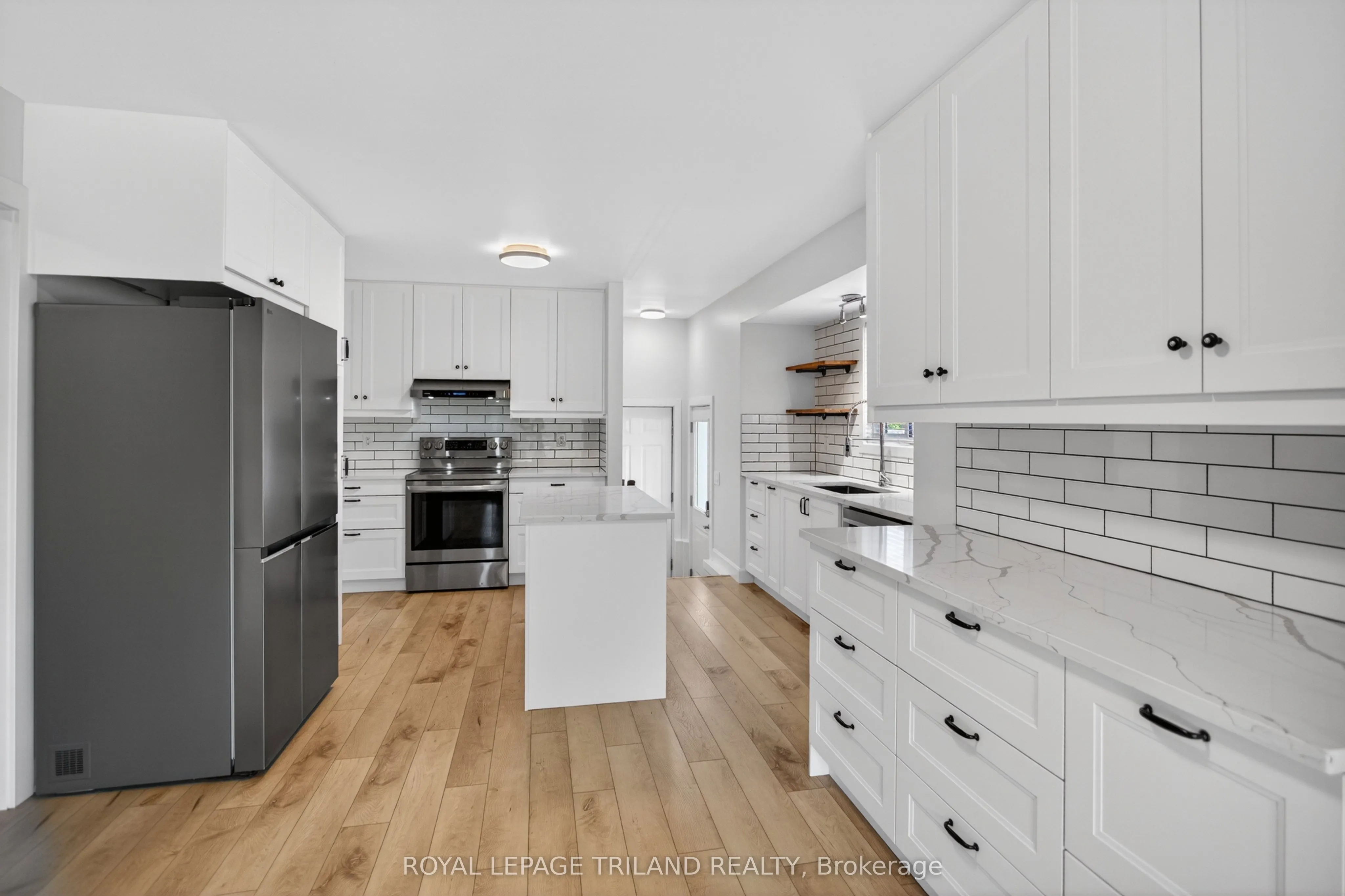 48 Cottonwood Drive
