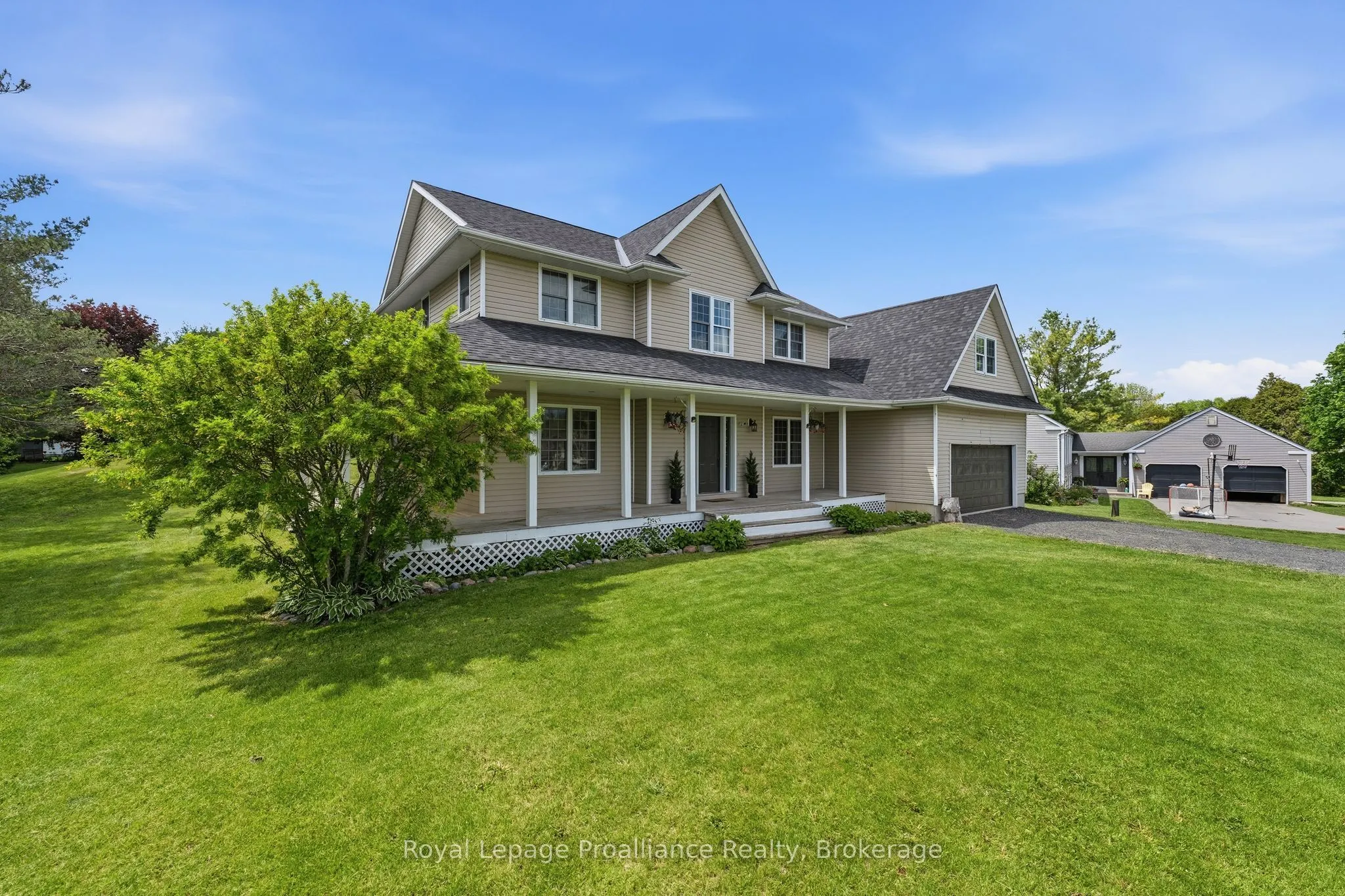 3937 Larose Crescent