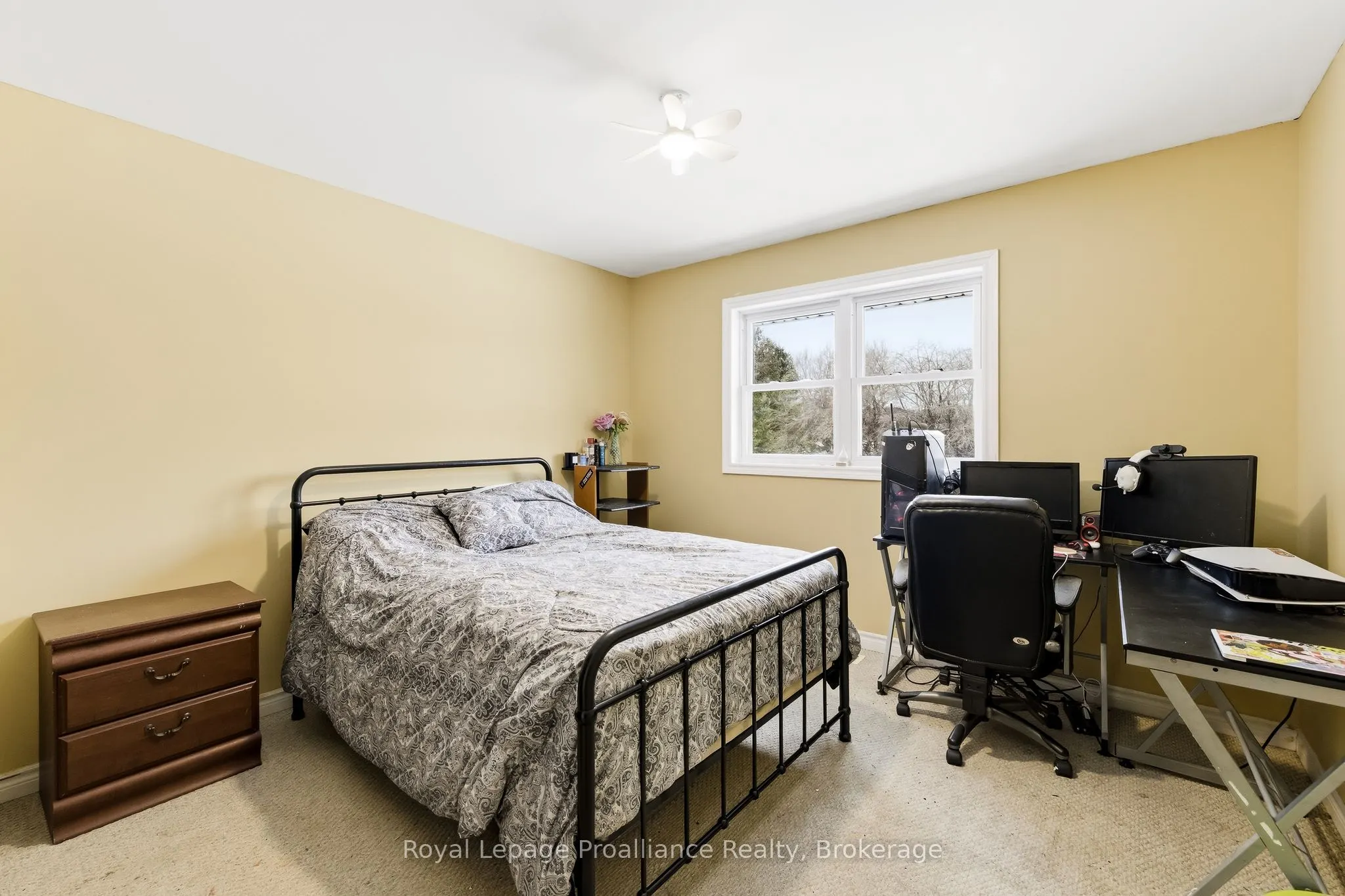 3937 Larose Crescent