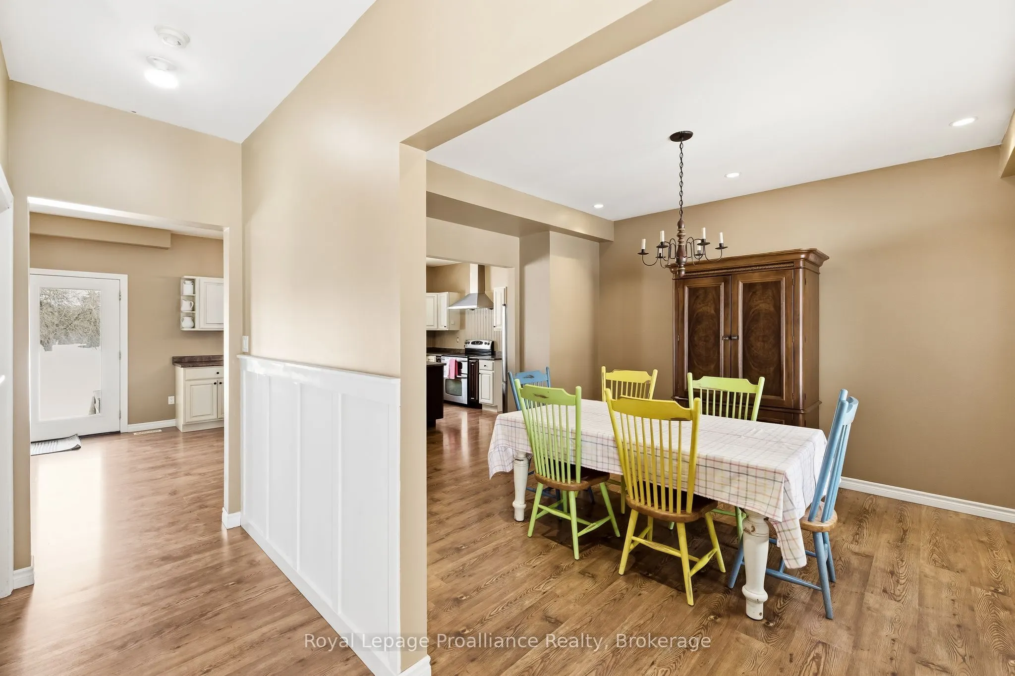 3937 Larose Crescent