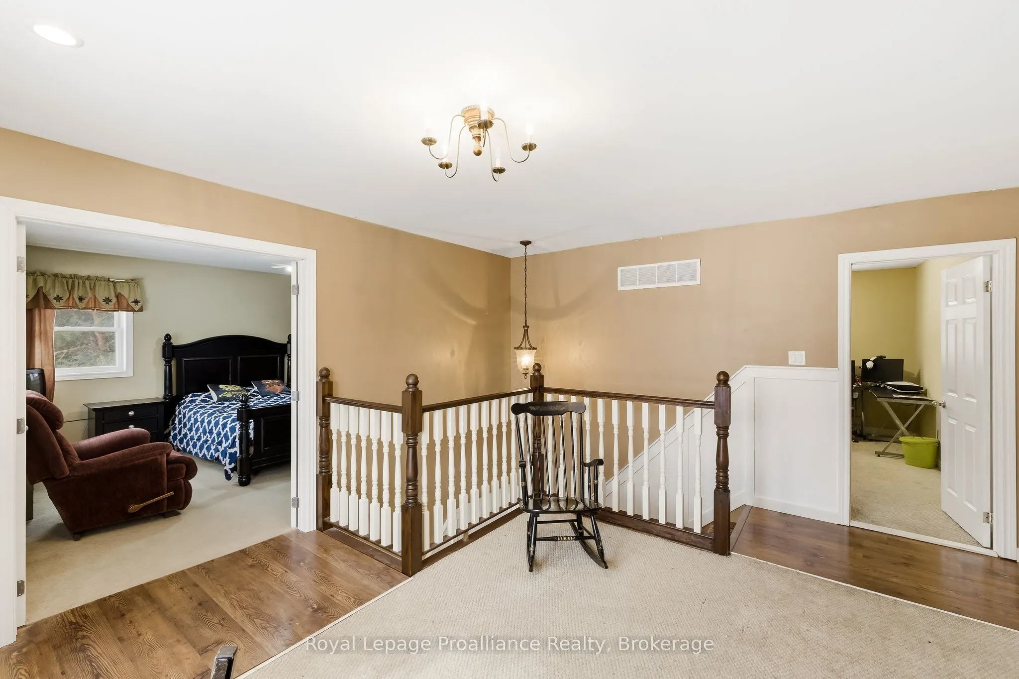 3937 Larose Crescent
