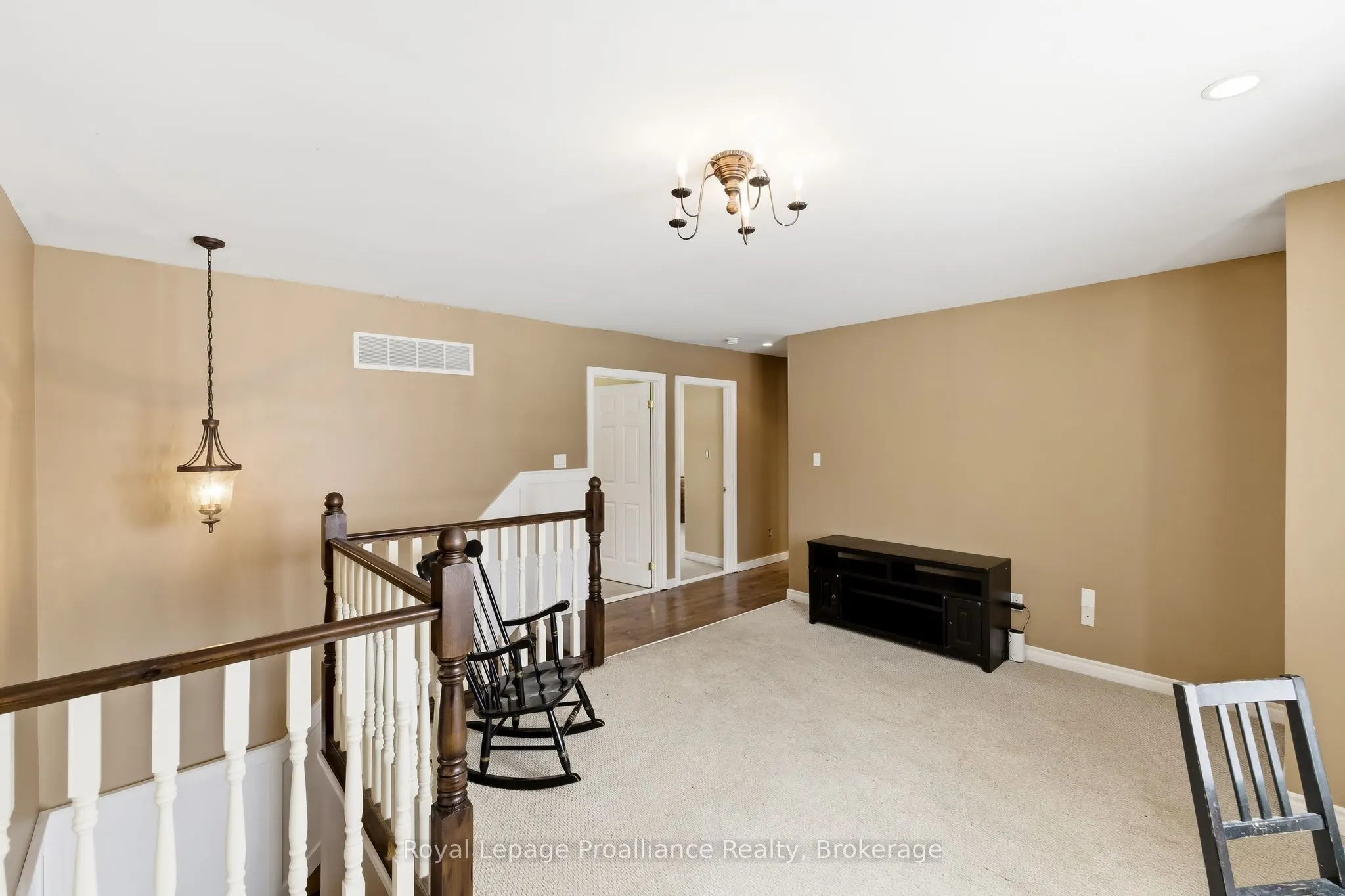 3937 Larose Crescent