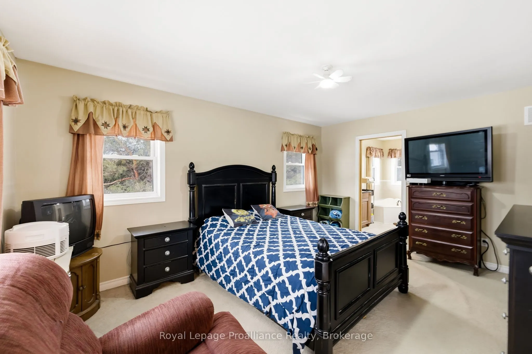 3937 Larose Crescent