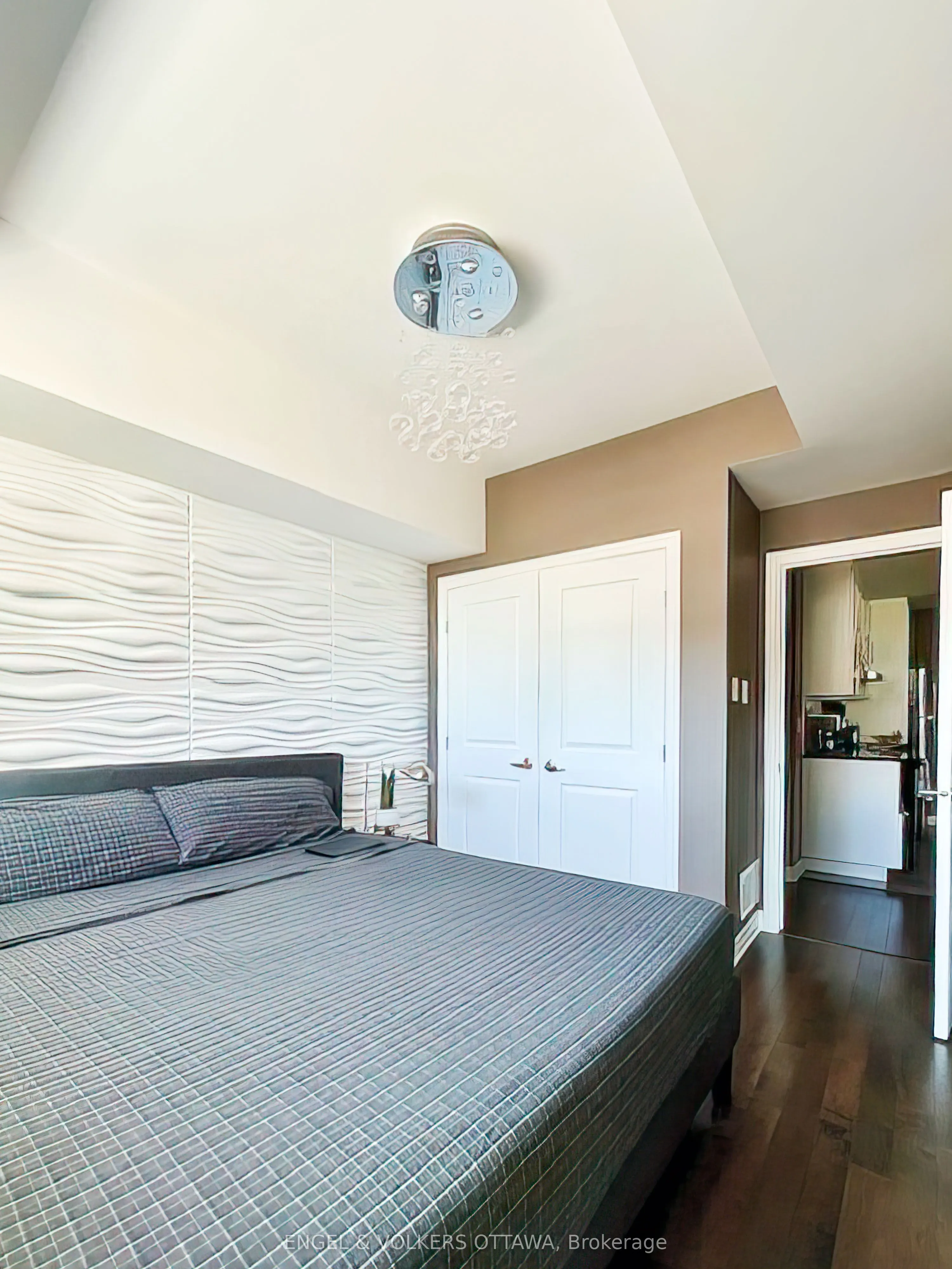 25 Earlton Private #1
