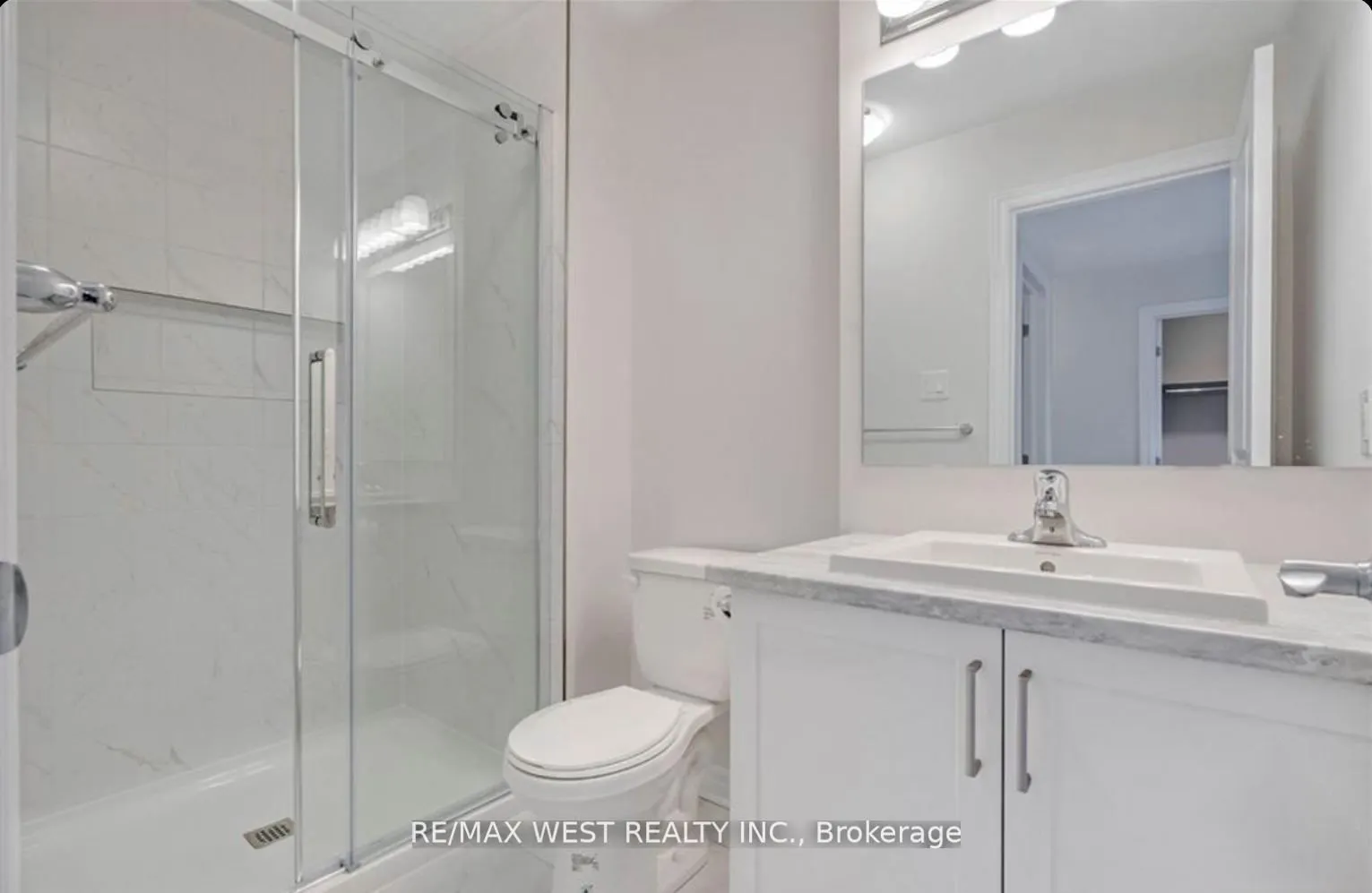 1026 Kijik Crescent