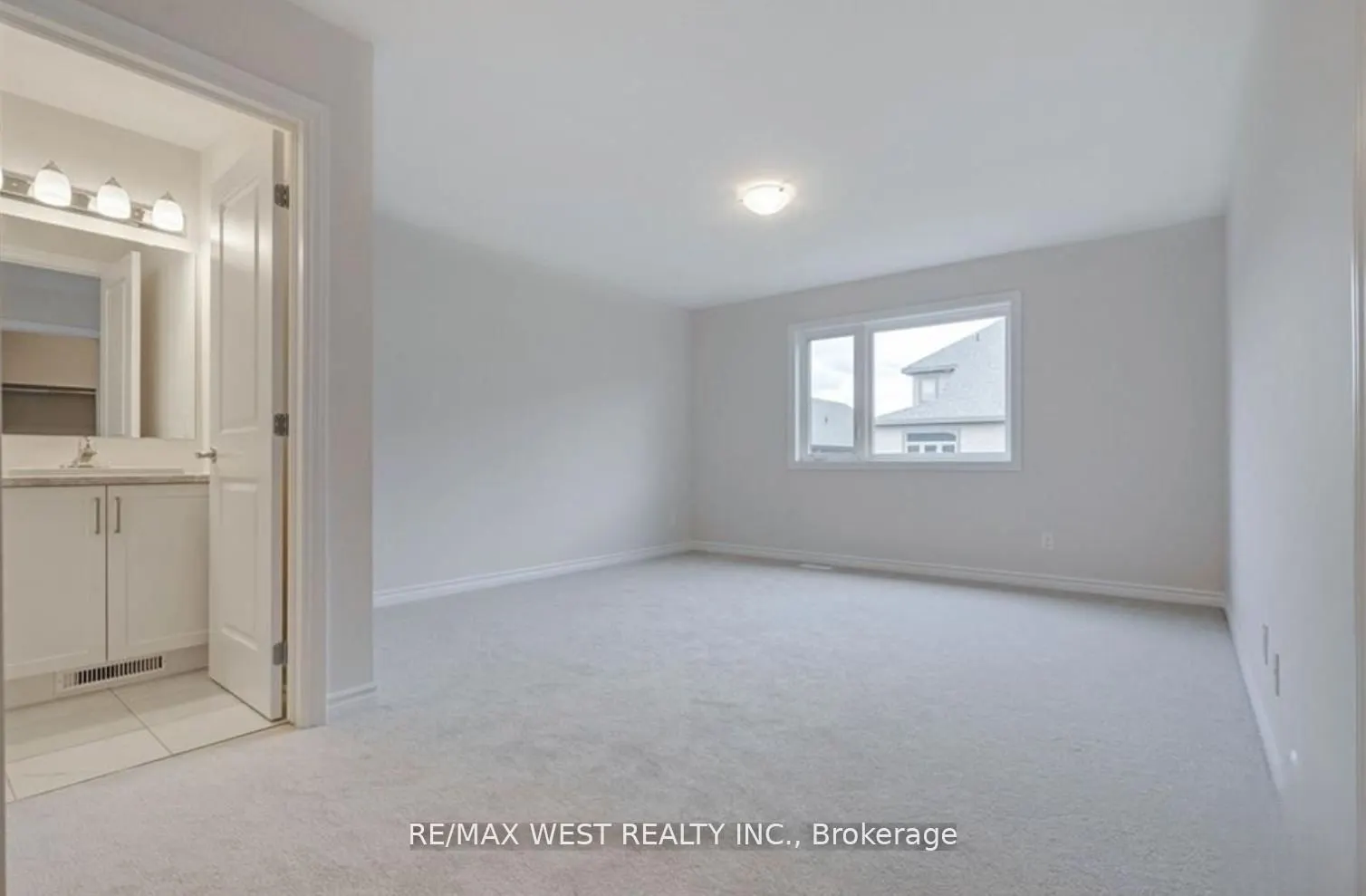 1026 Kijik Crescent