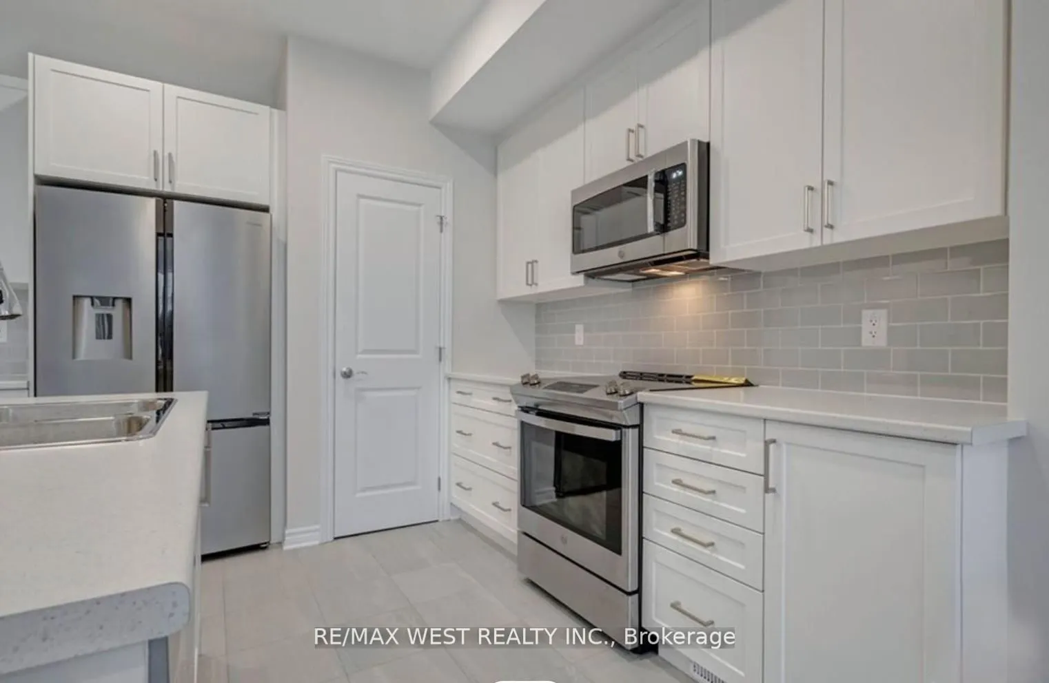 1026 Kijik Crescent