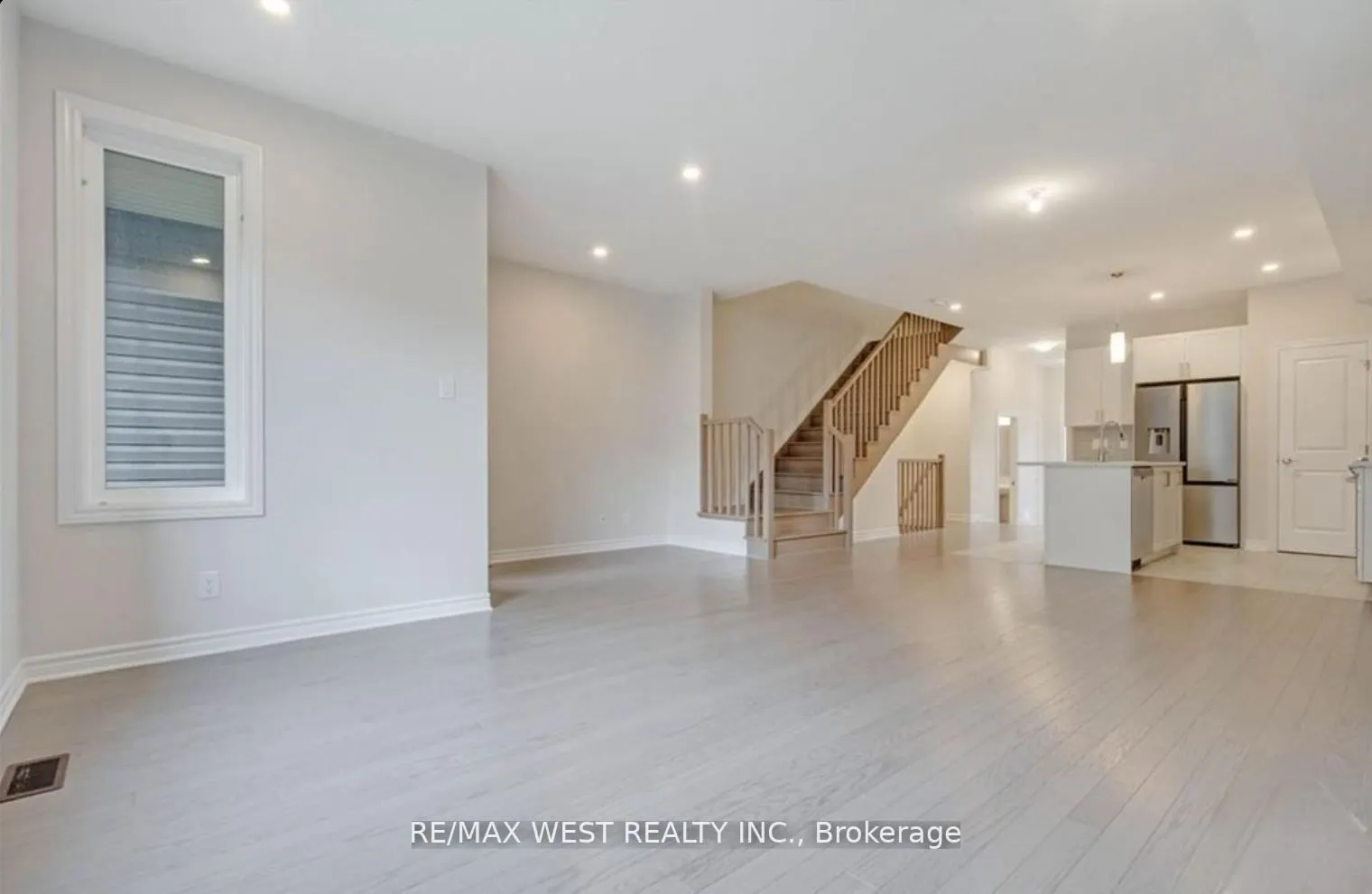 1026 Kijik Crescent