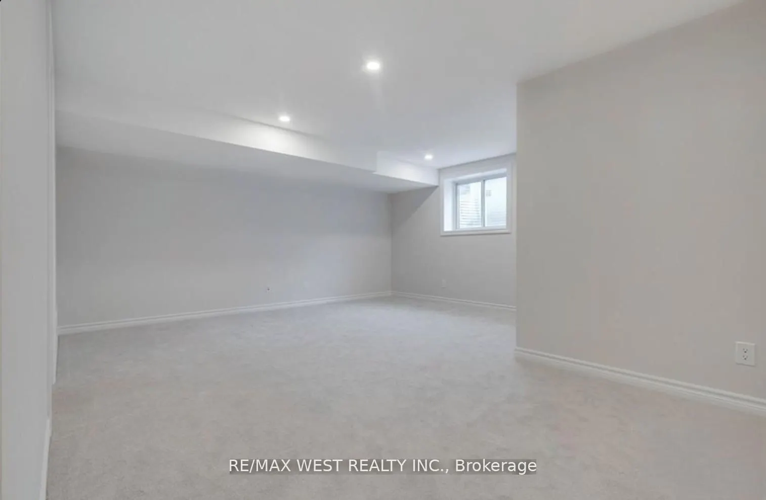 1026 Kijik Crescent