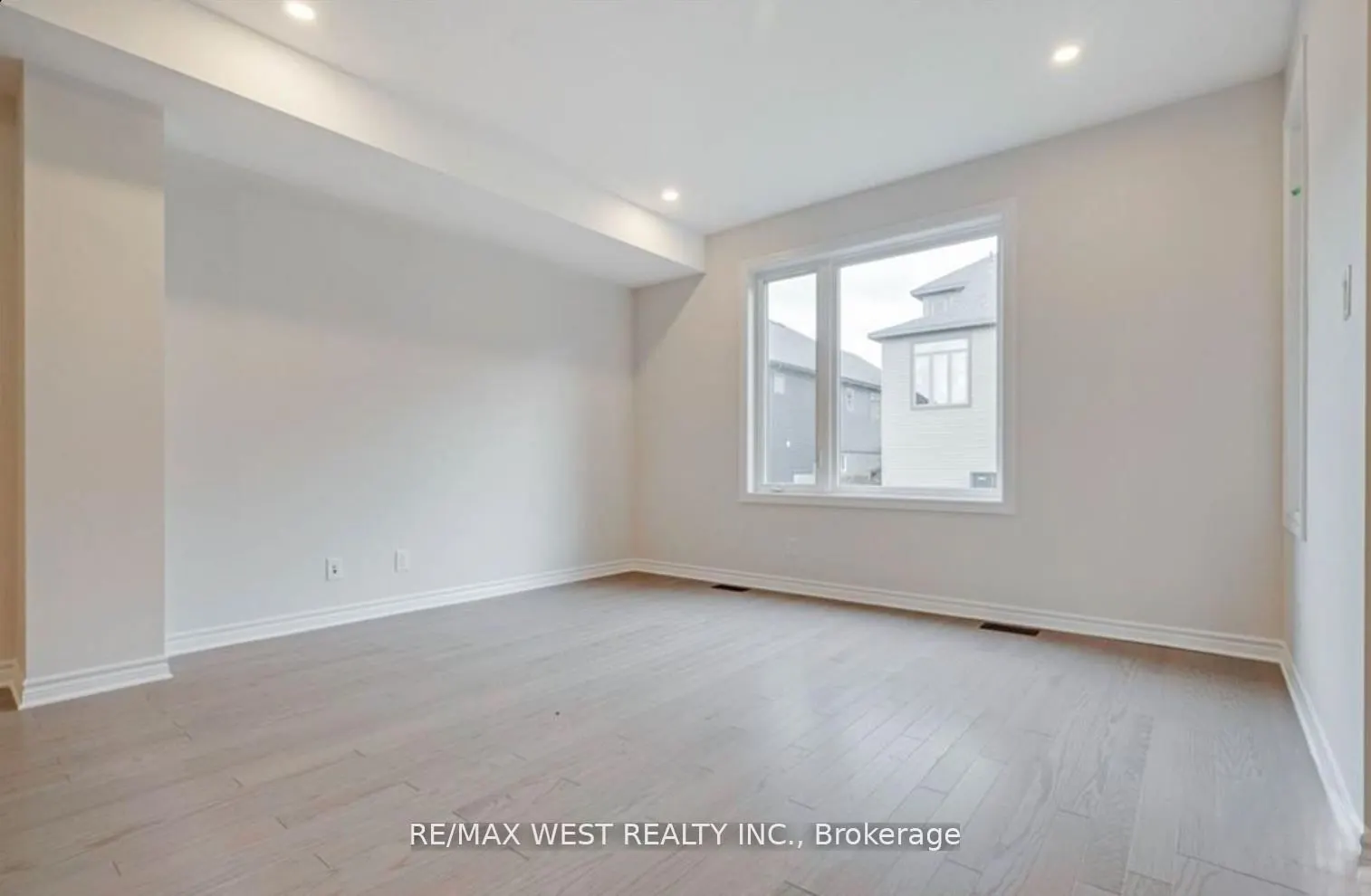 1026 Kijik Crescent