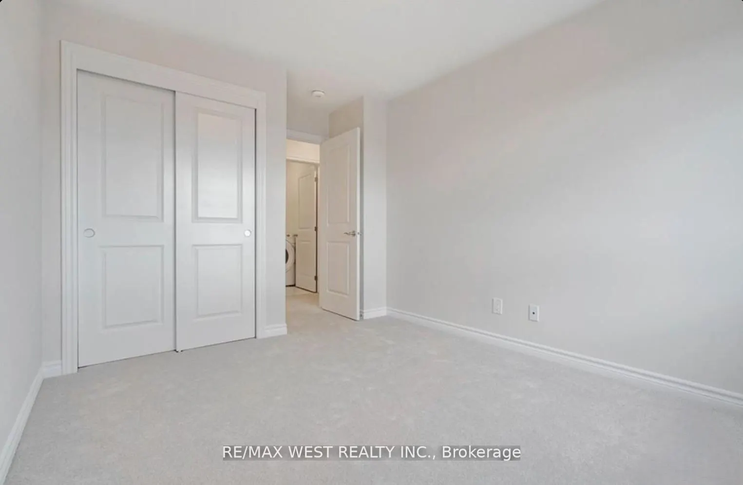 1026 Kijik Crescent