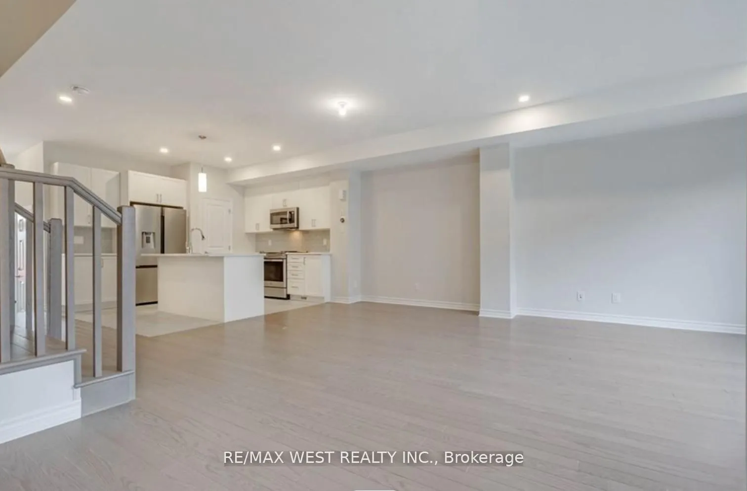 1026 Kijik Crescent