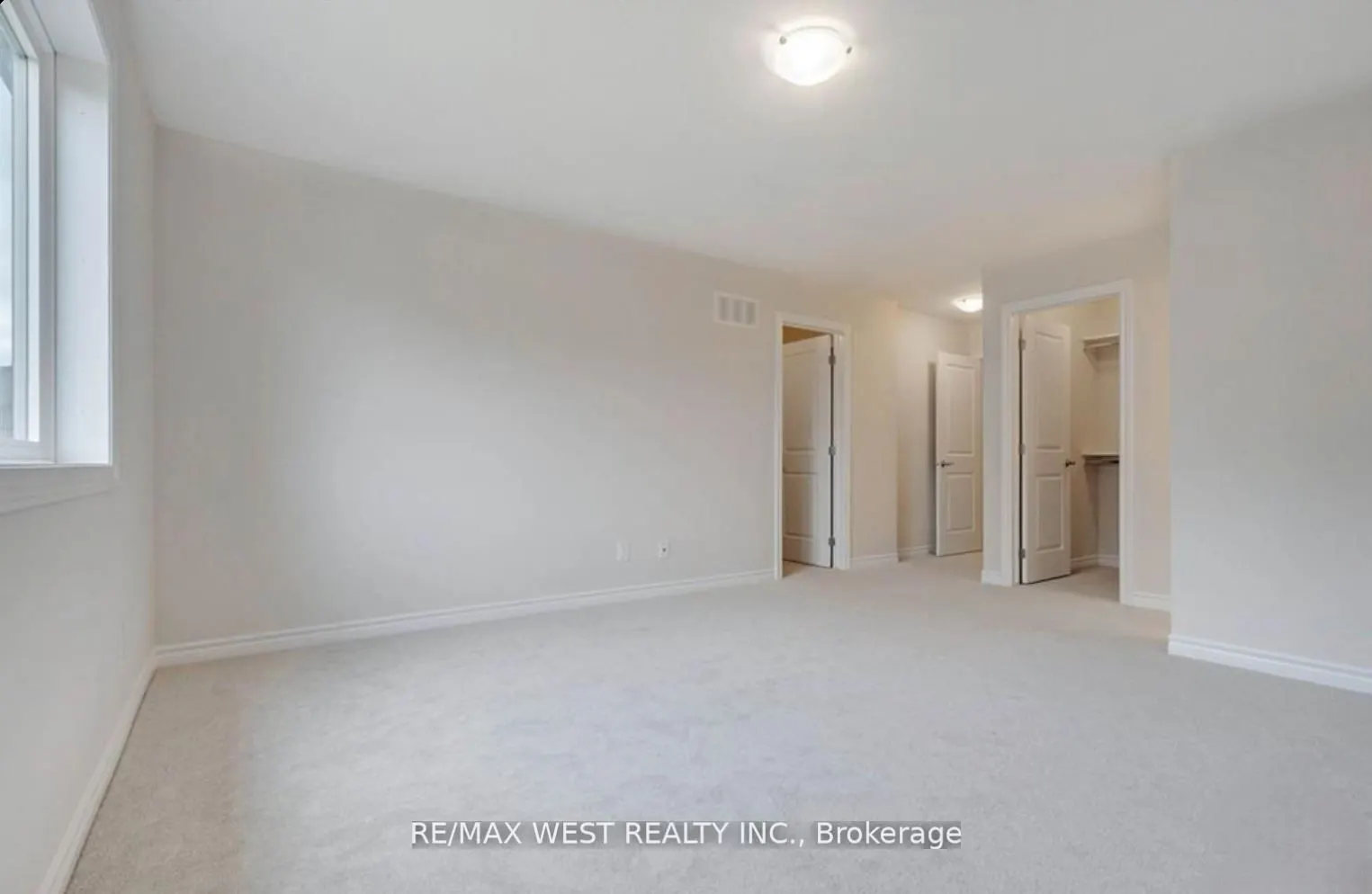 1026 Kijik Crescent