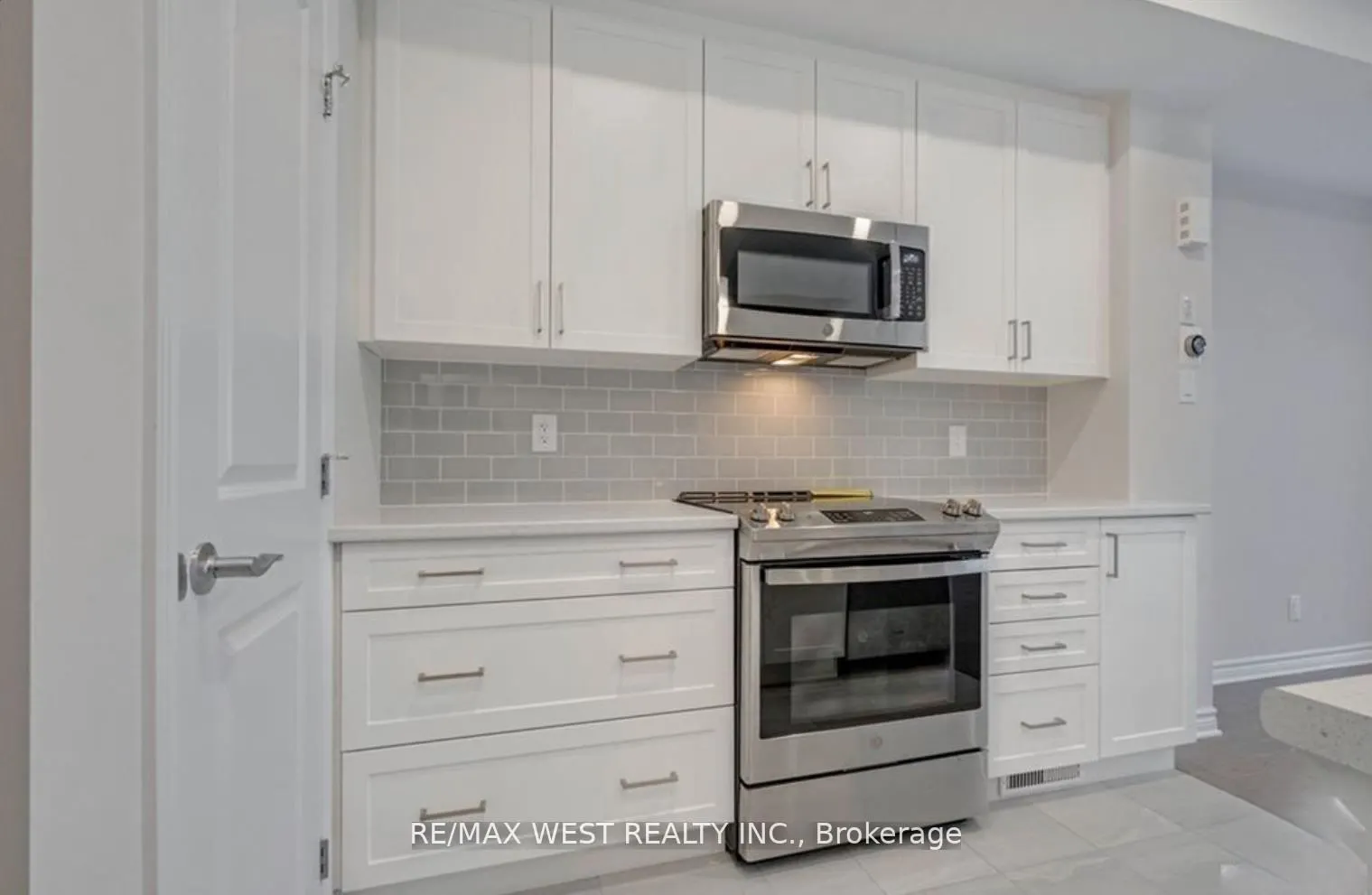 1026 Kijik Crescent