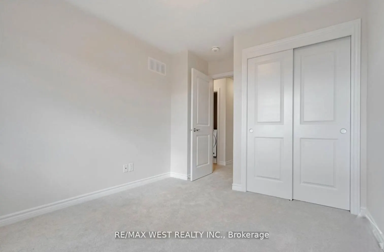 1026 Kijik Crescent