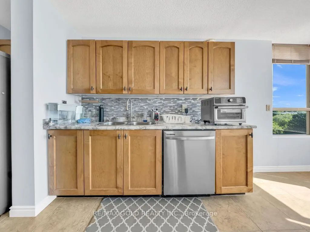30 Blue Springs Drive #611
