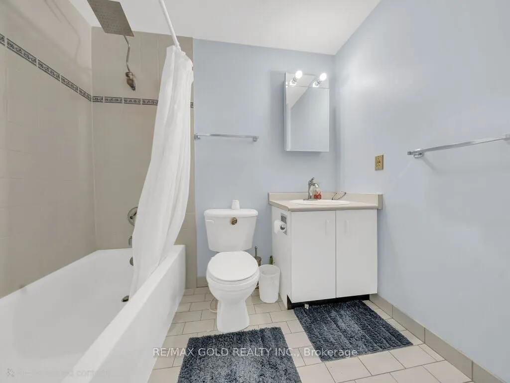 30 Blue Springs Drive #611