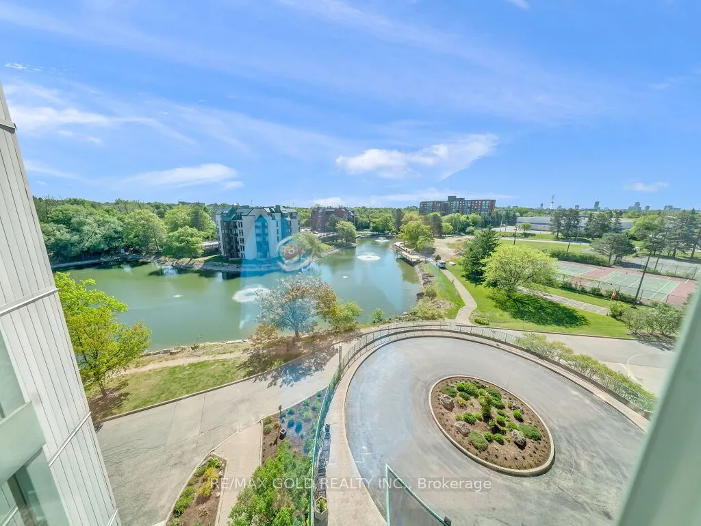 30 Blue Springs Drive #611