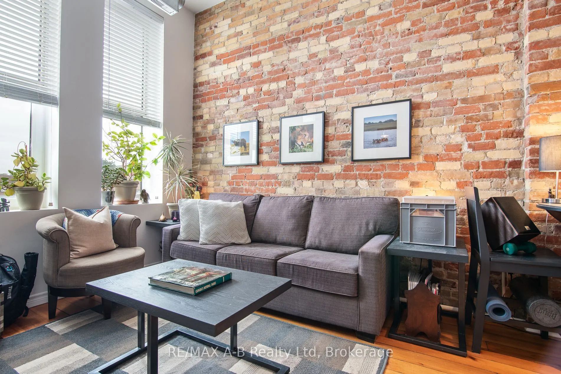 66 WELLINGTON Street ##201