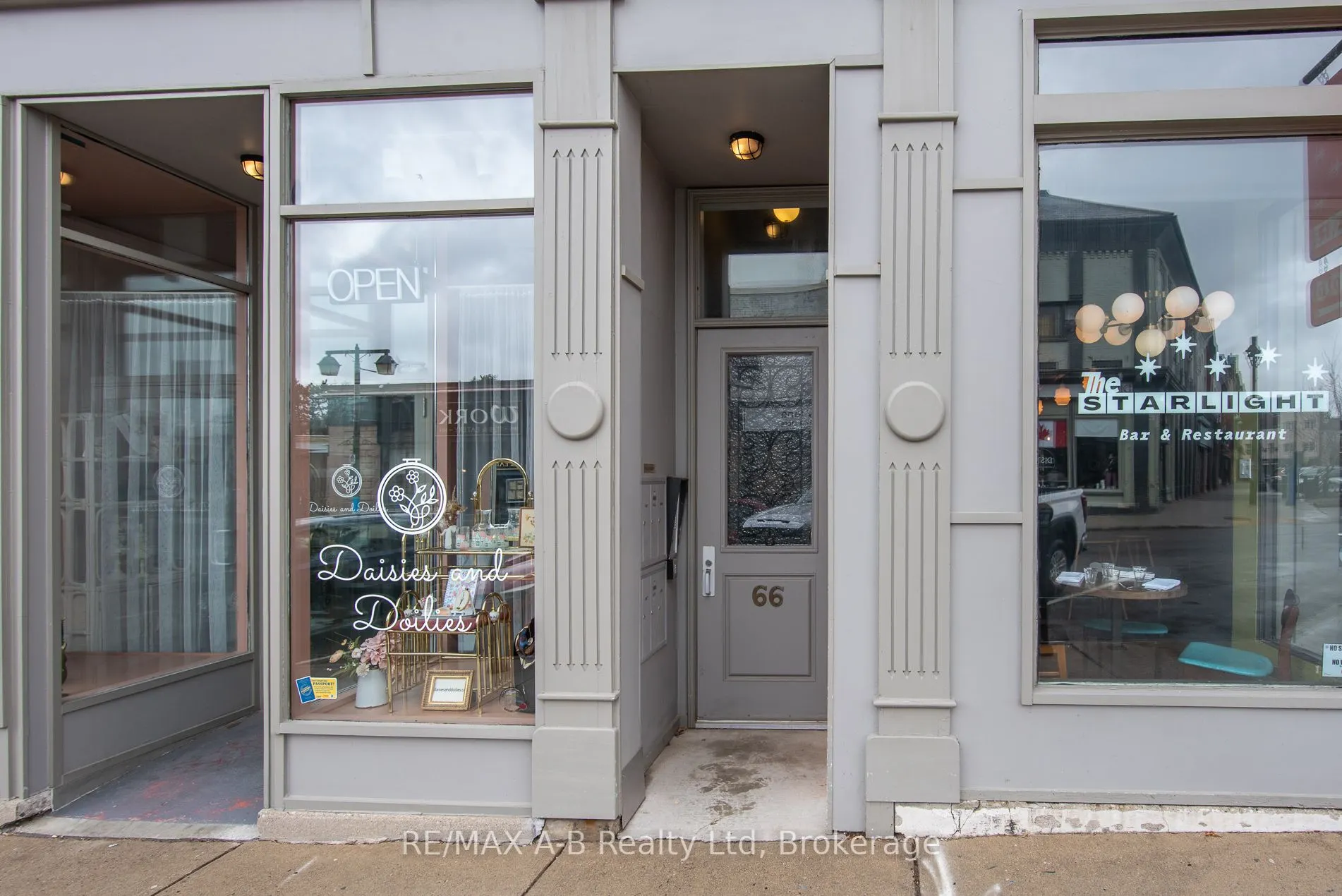 66 WELLINGTON Street ##201
