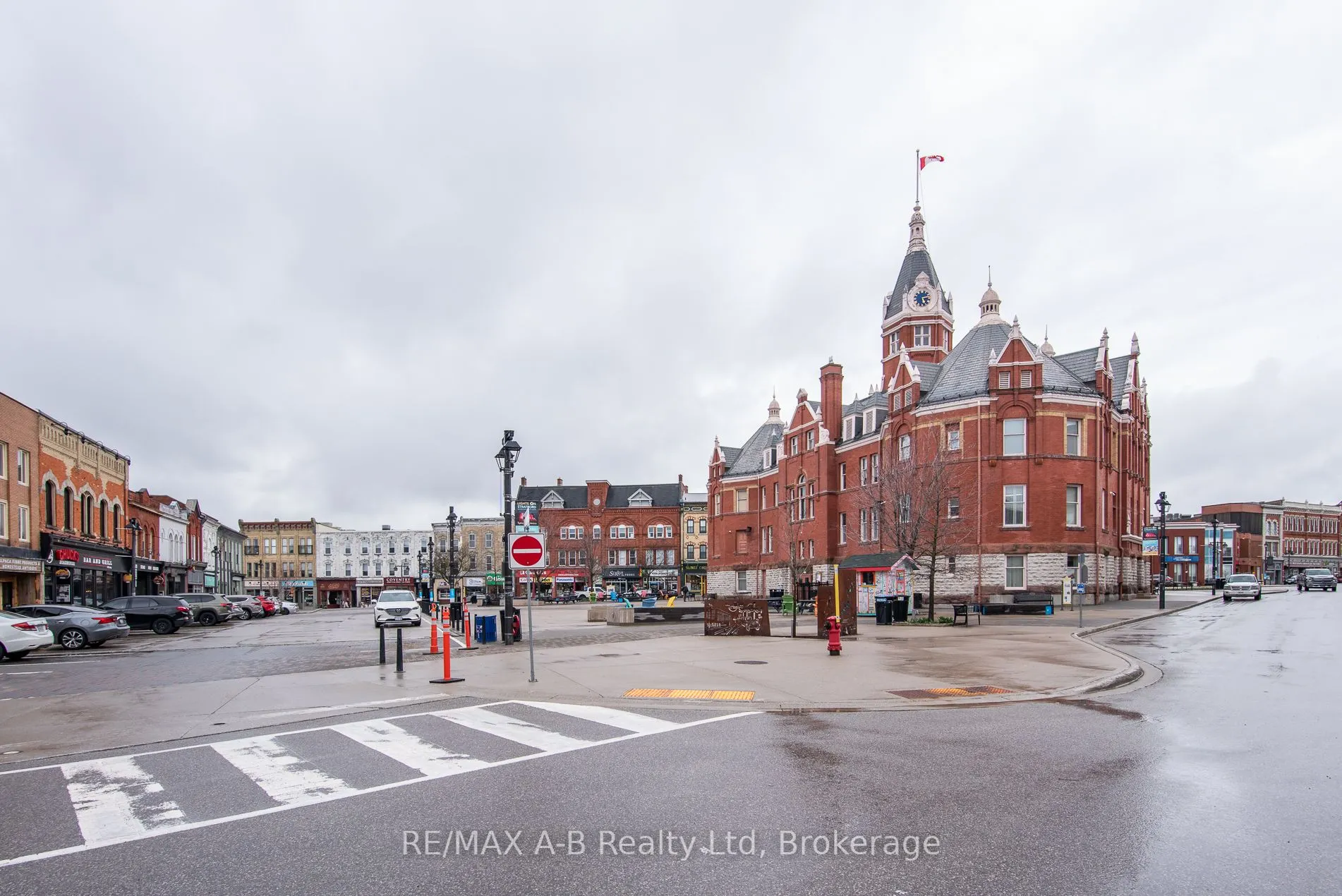 66 WELLINGTON Street ##201