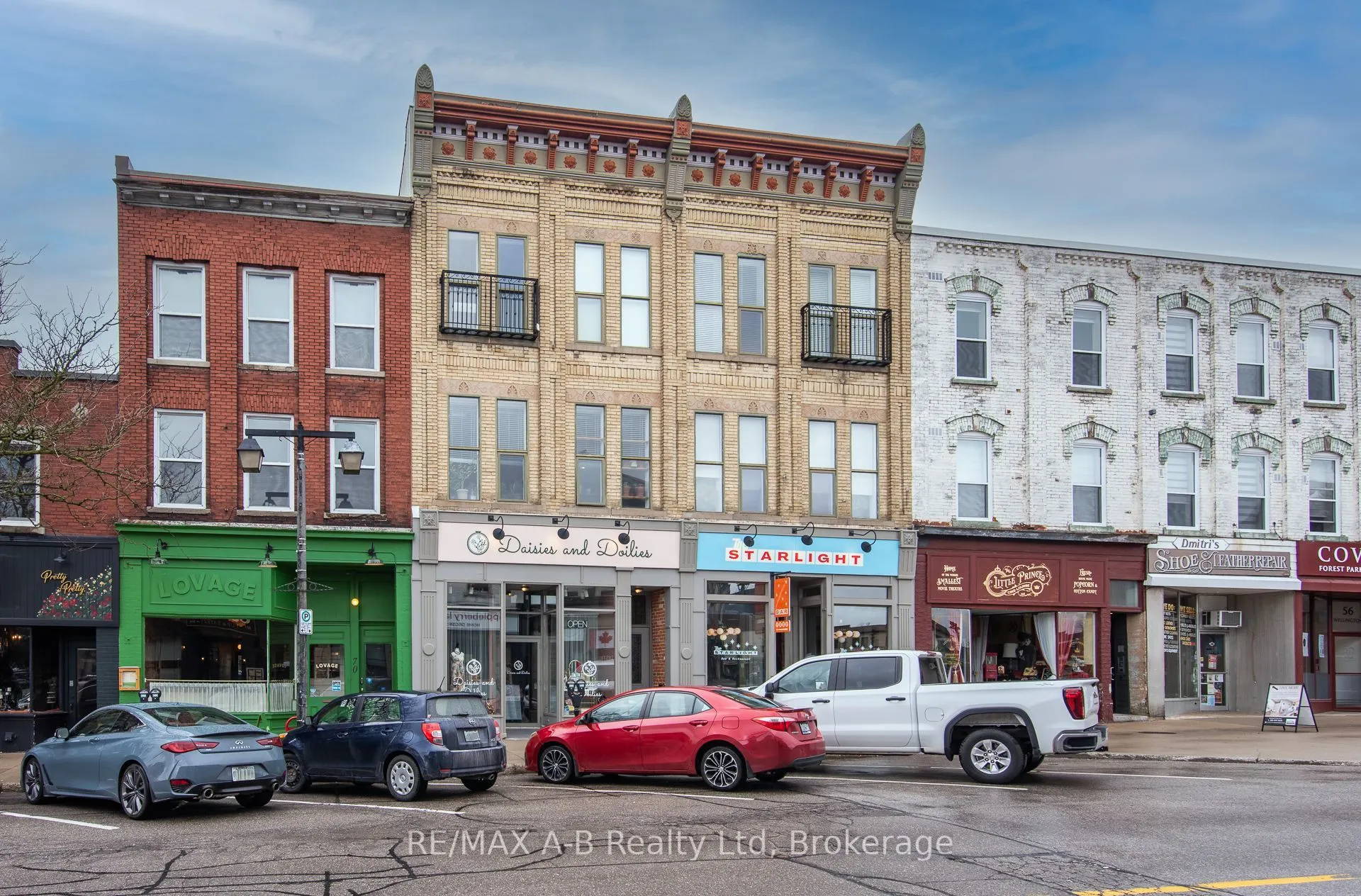 66 WELLINGTON Street ##201