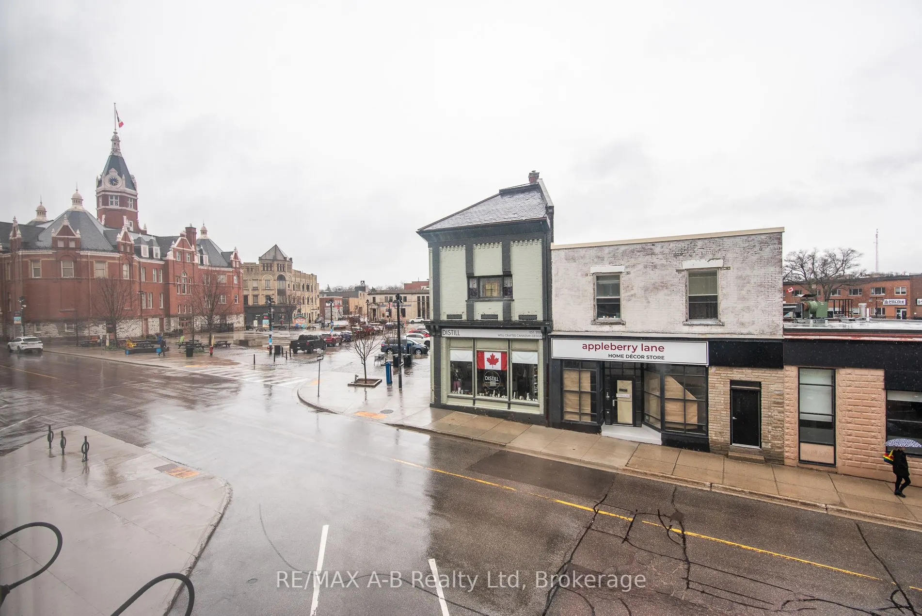 66 WELLINGTON Street ##201