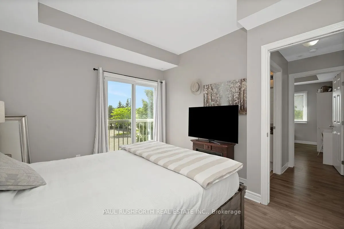 1105 Stittsville Main Street #F