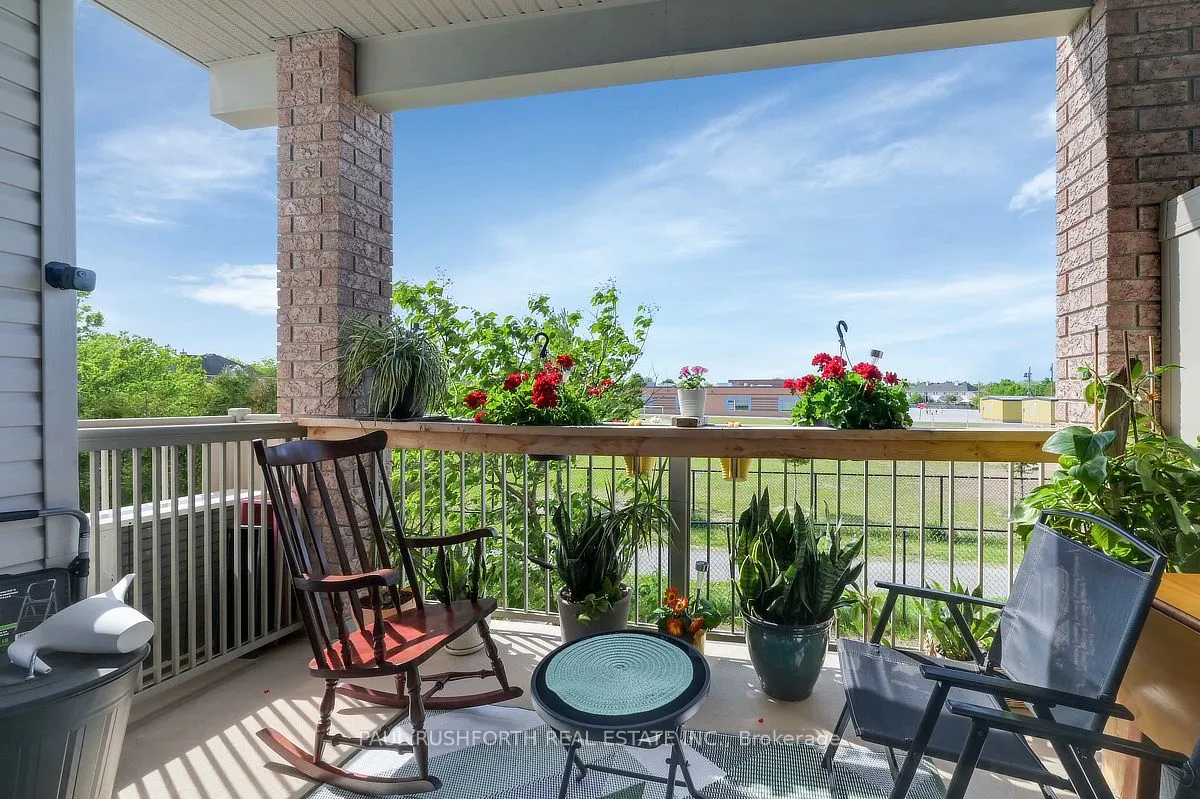 1105 Stittsville Main Street #F