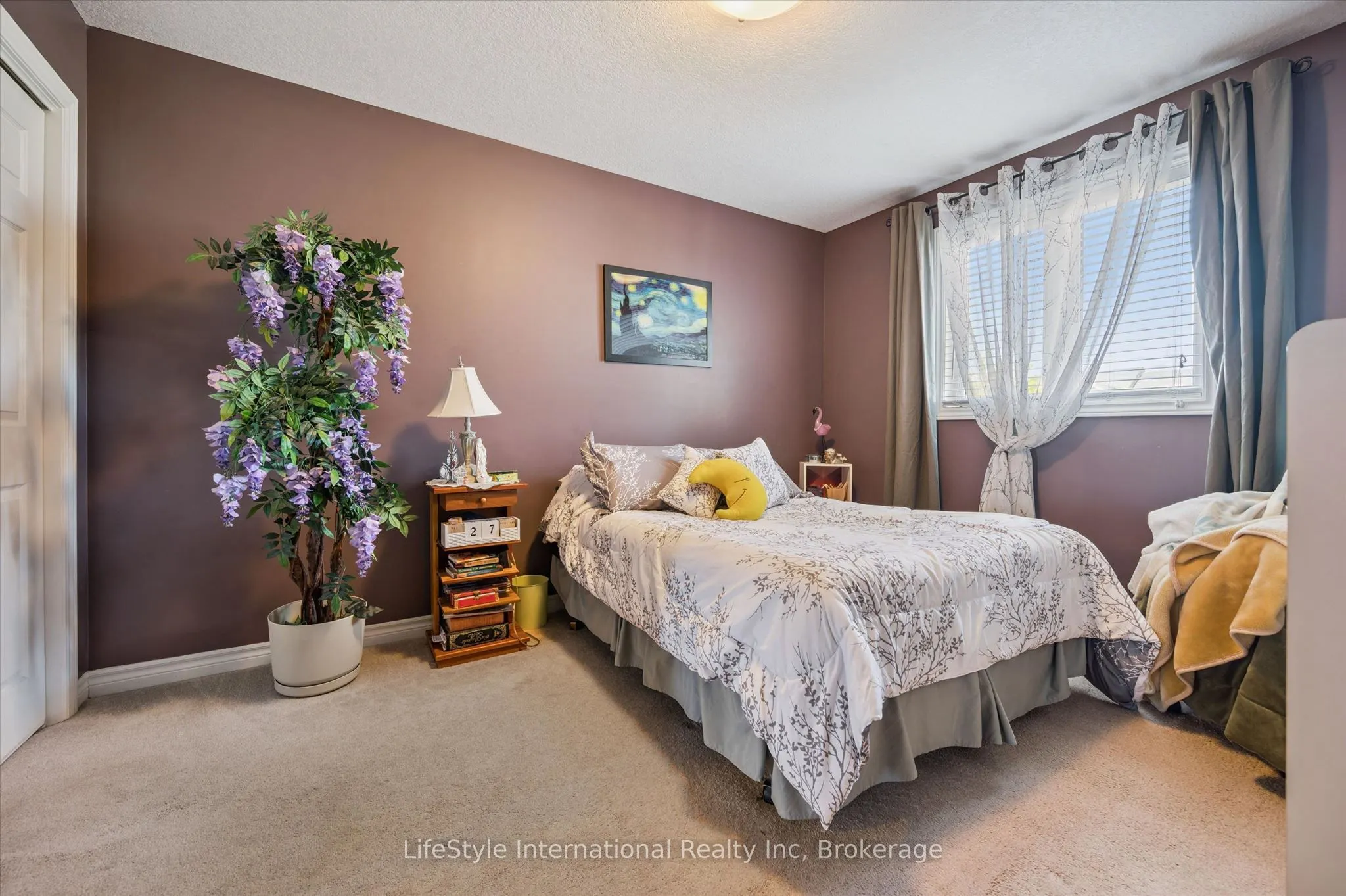 47 HASLER Crescent