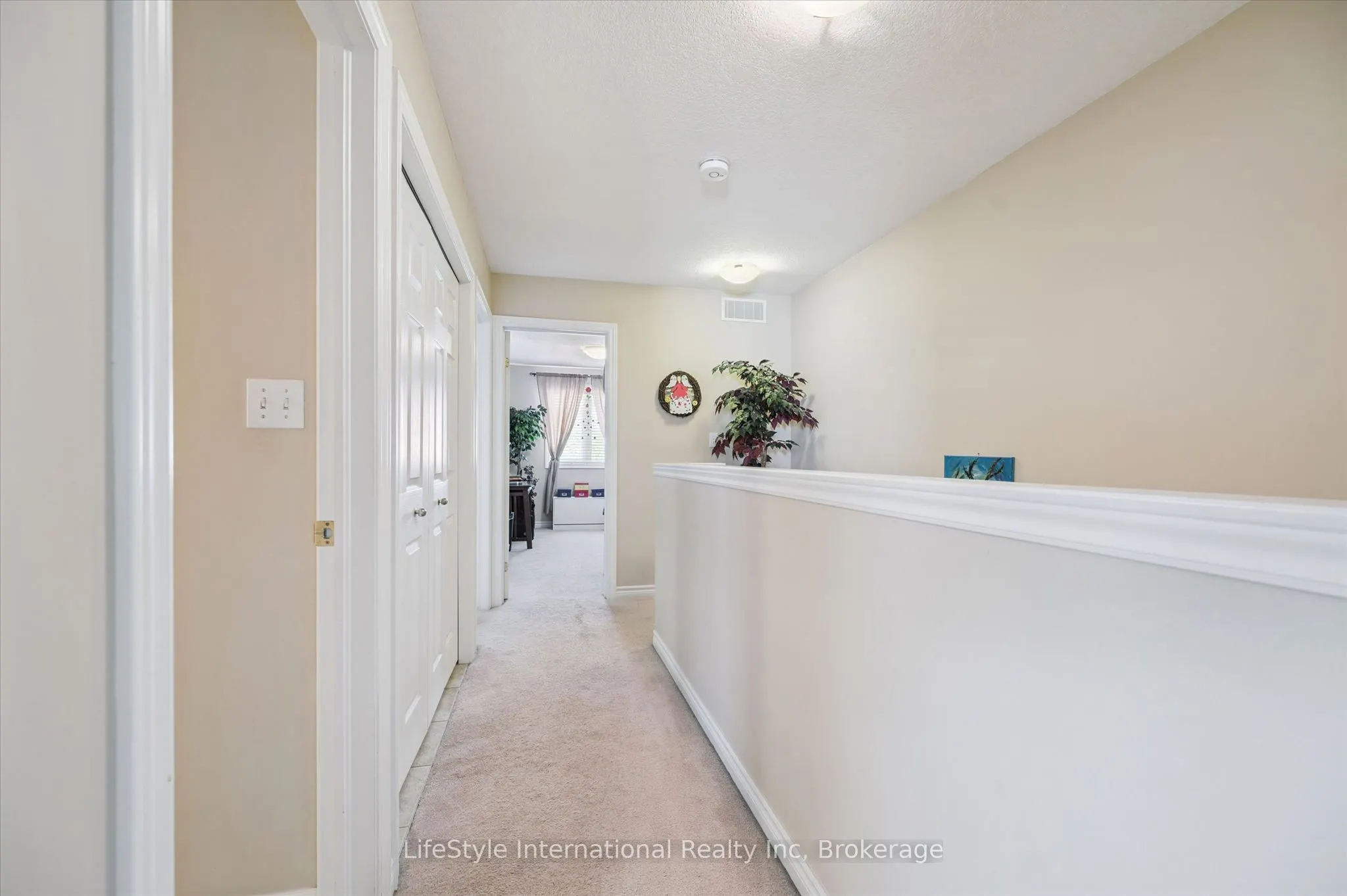 47 HASLER Crescent