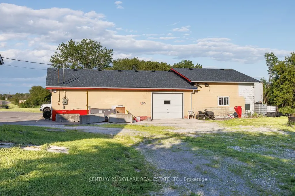 15693 County Rd 2
