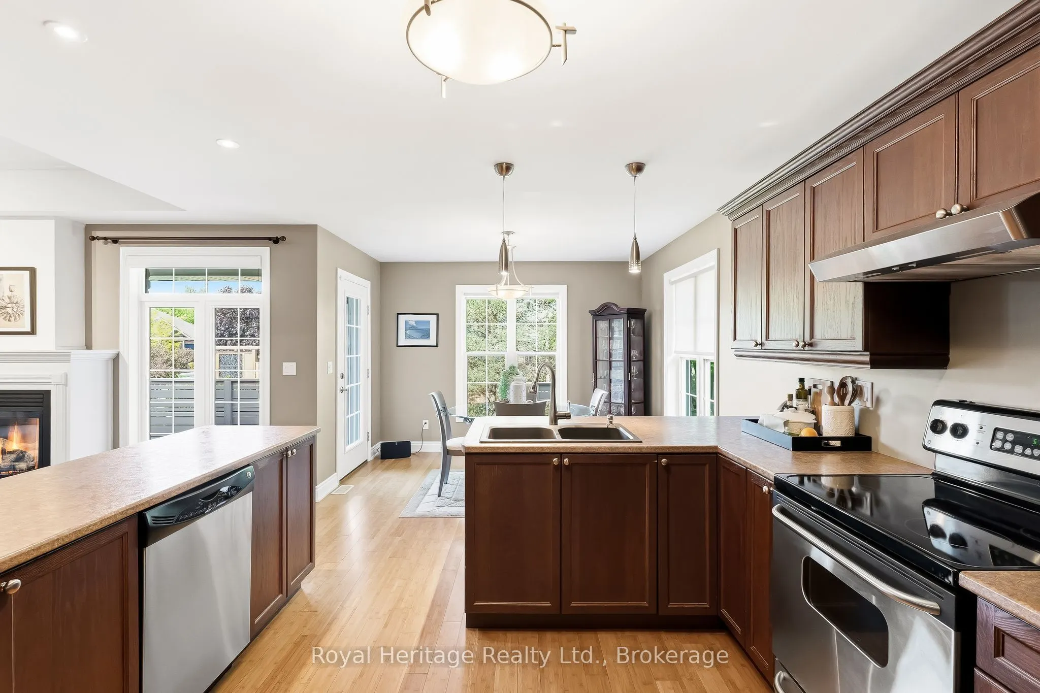 2 Cortland Way