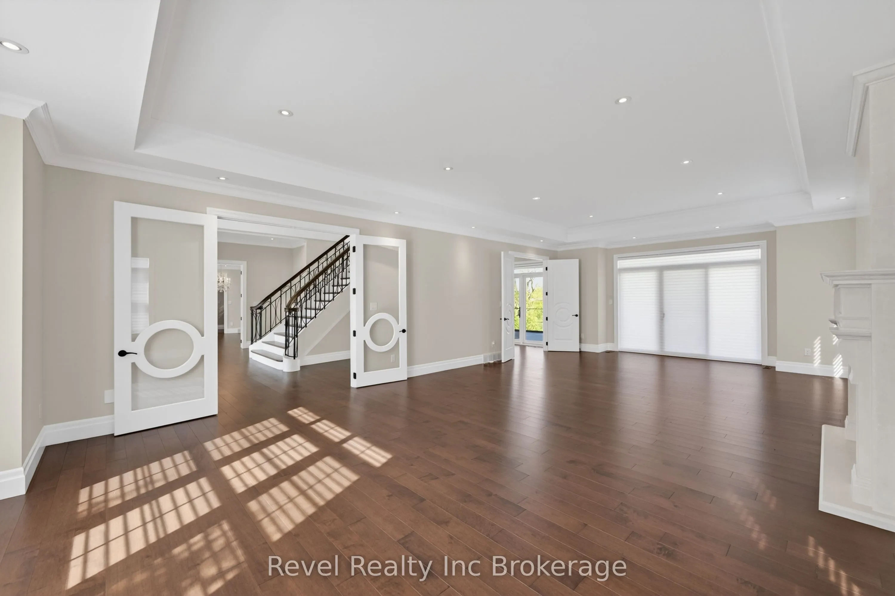 241 Tamarack Boulevard