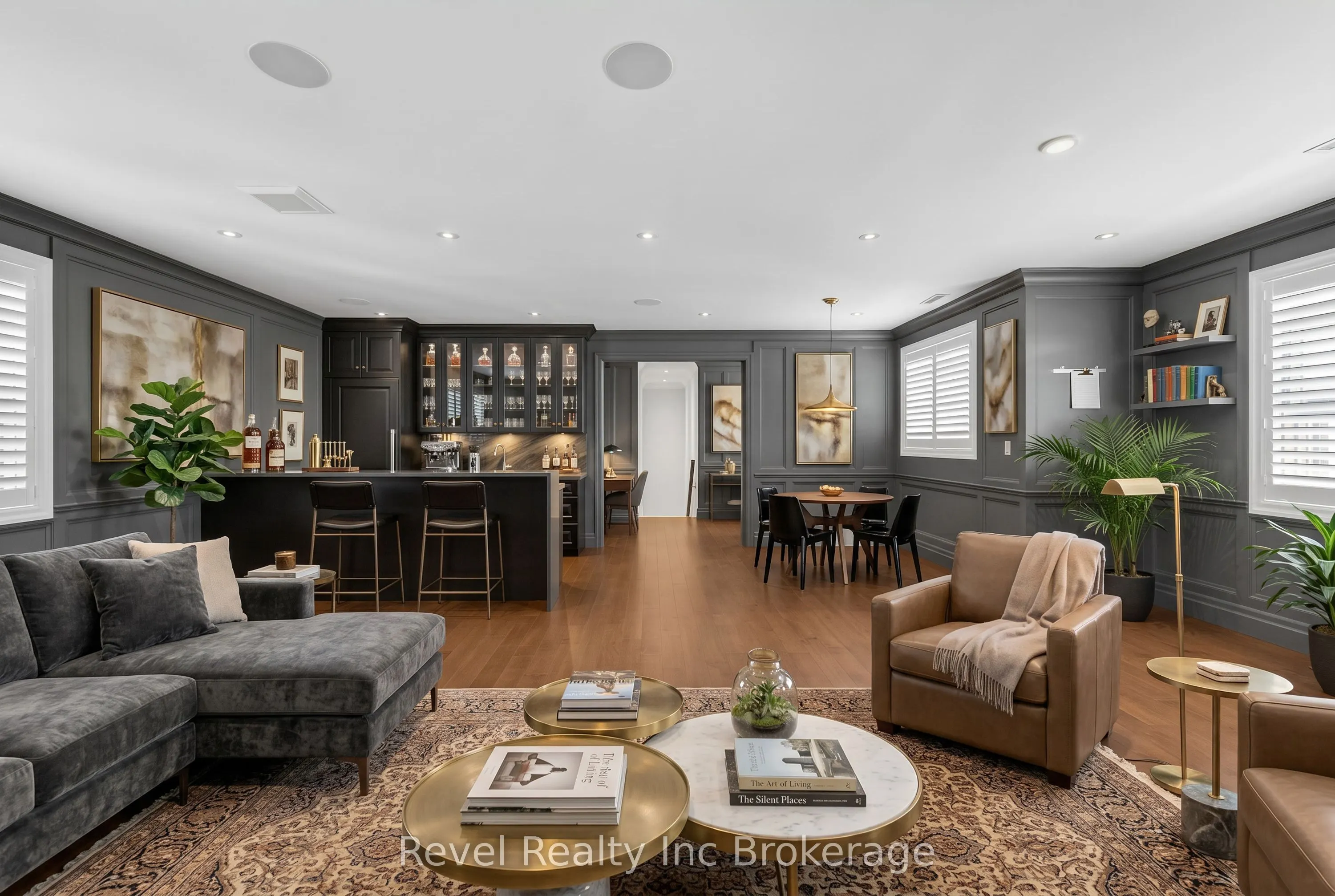 241 Tamarack Boulevard