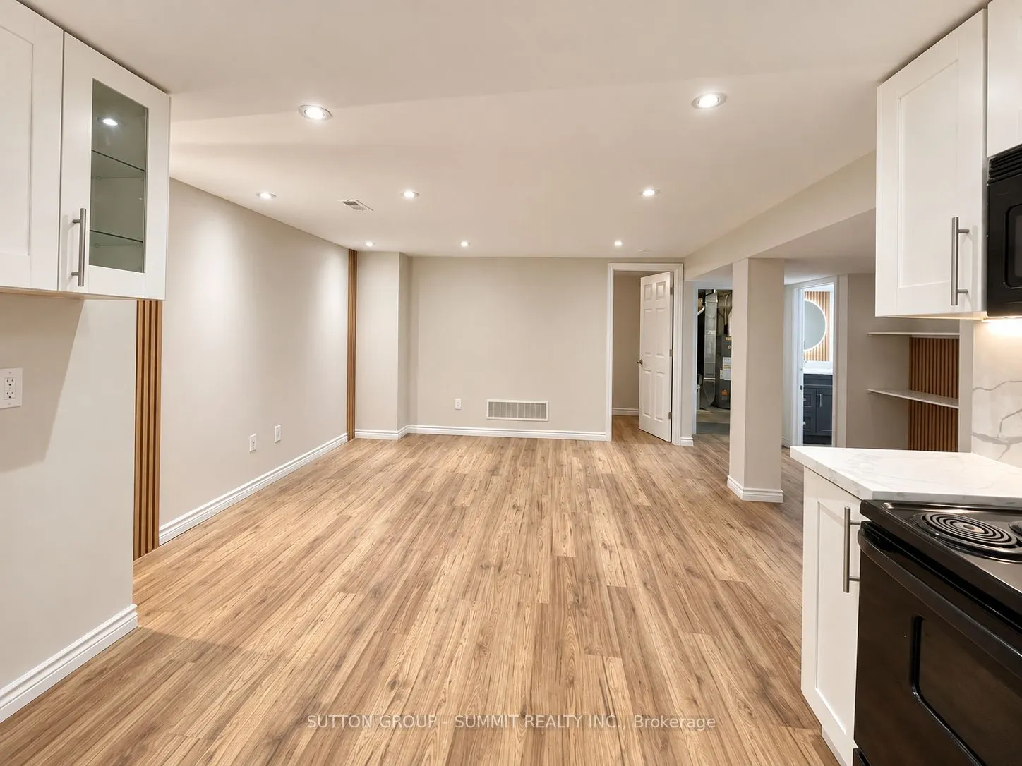 9 Grenadier Drive