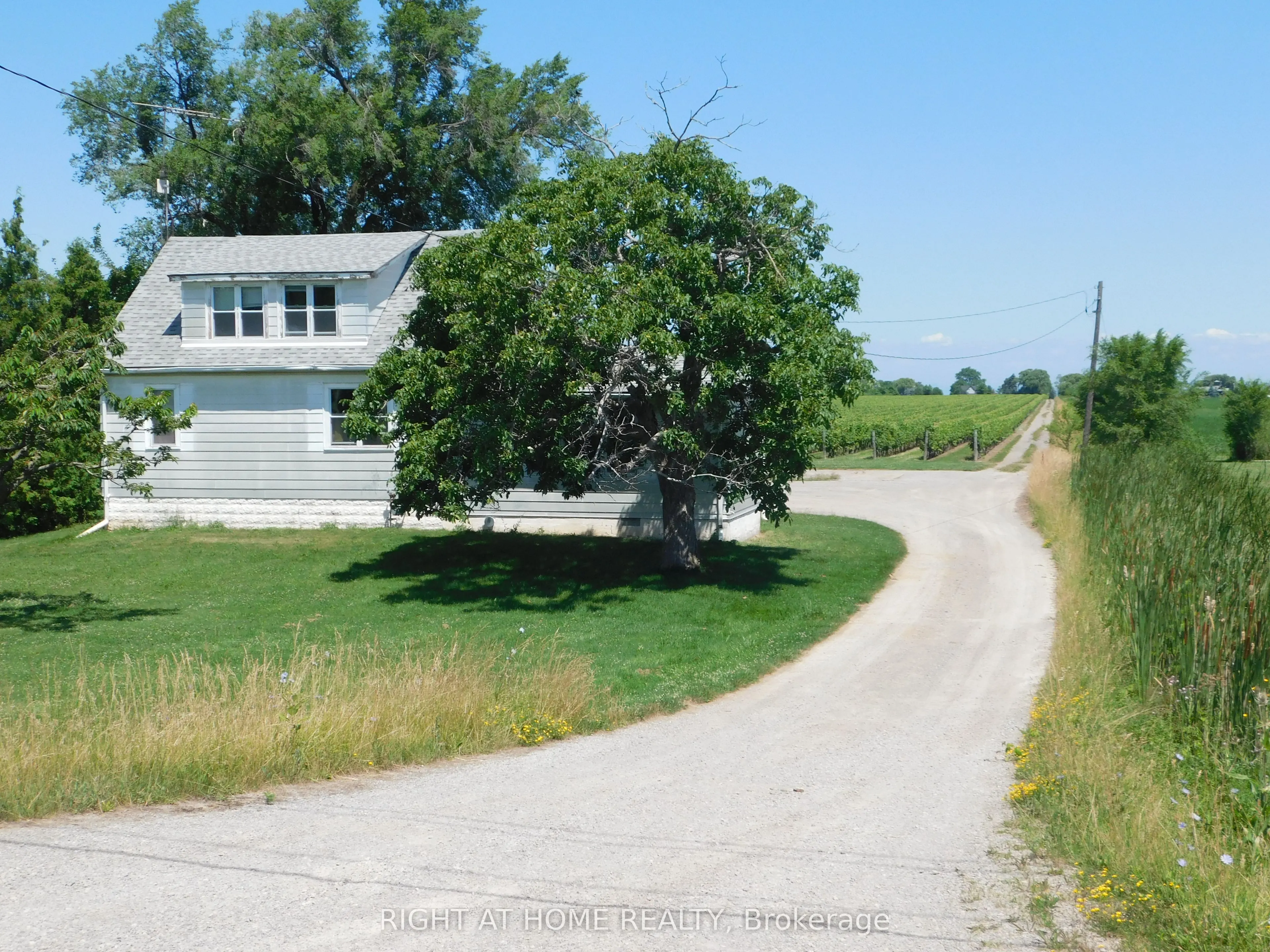 3705 North Service Road