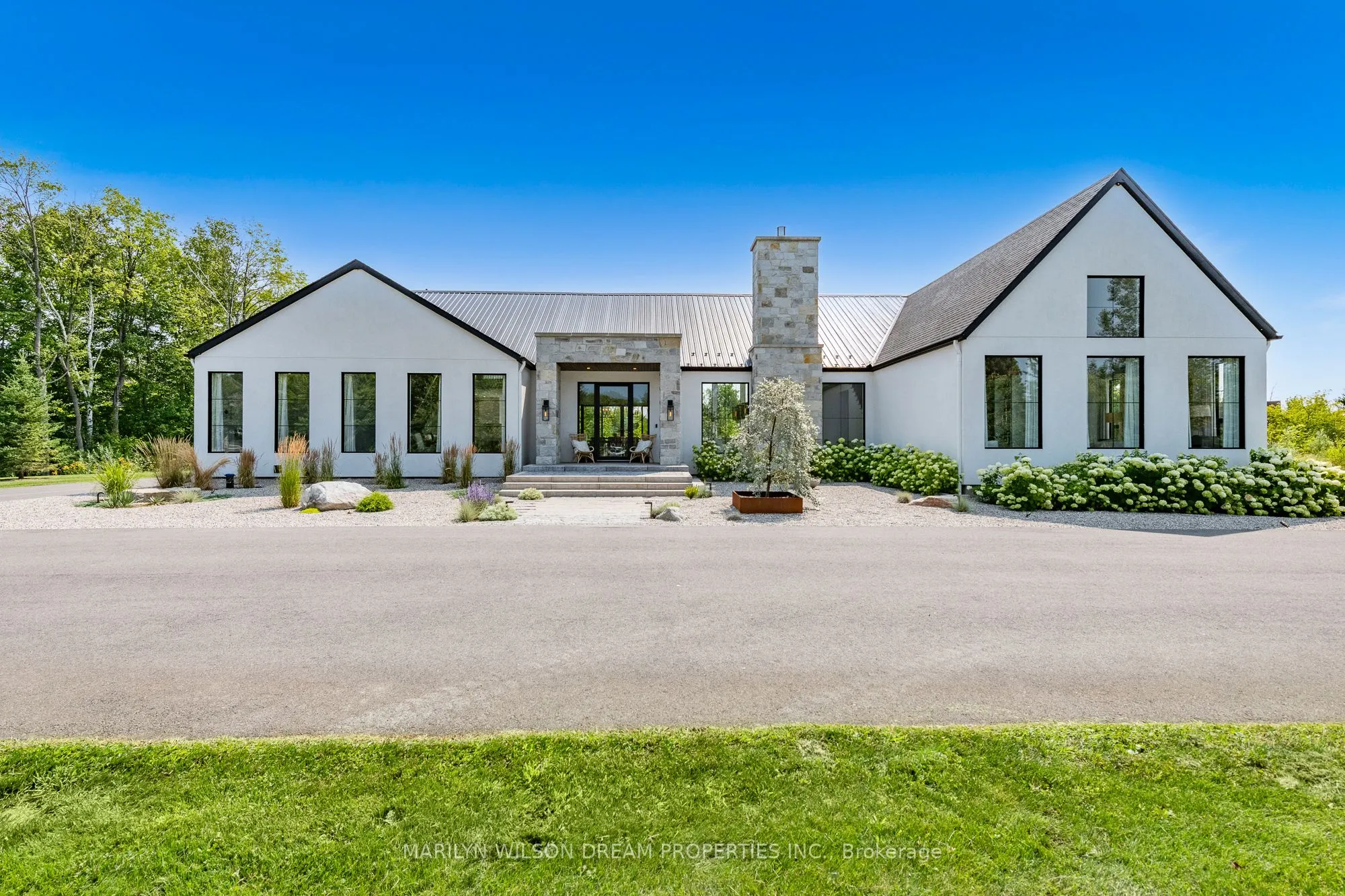 6109 Knights Drive