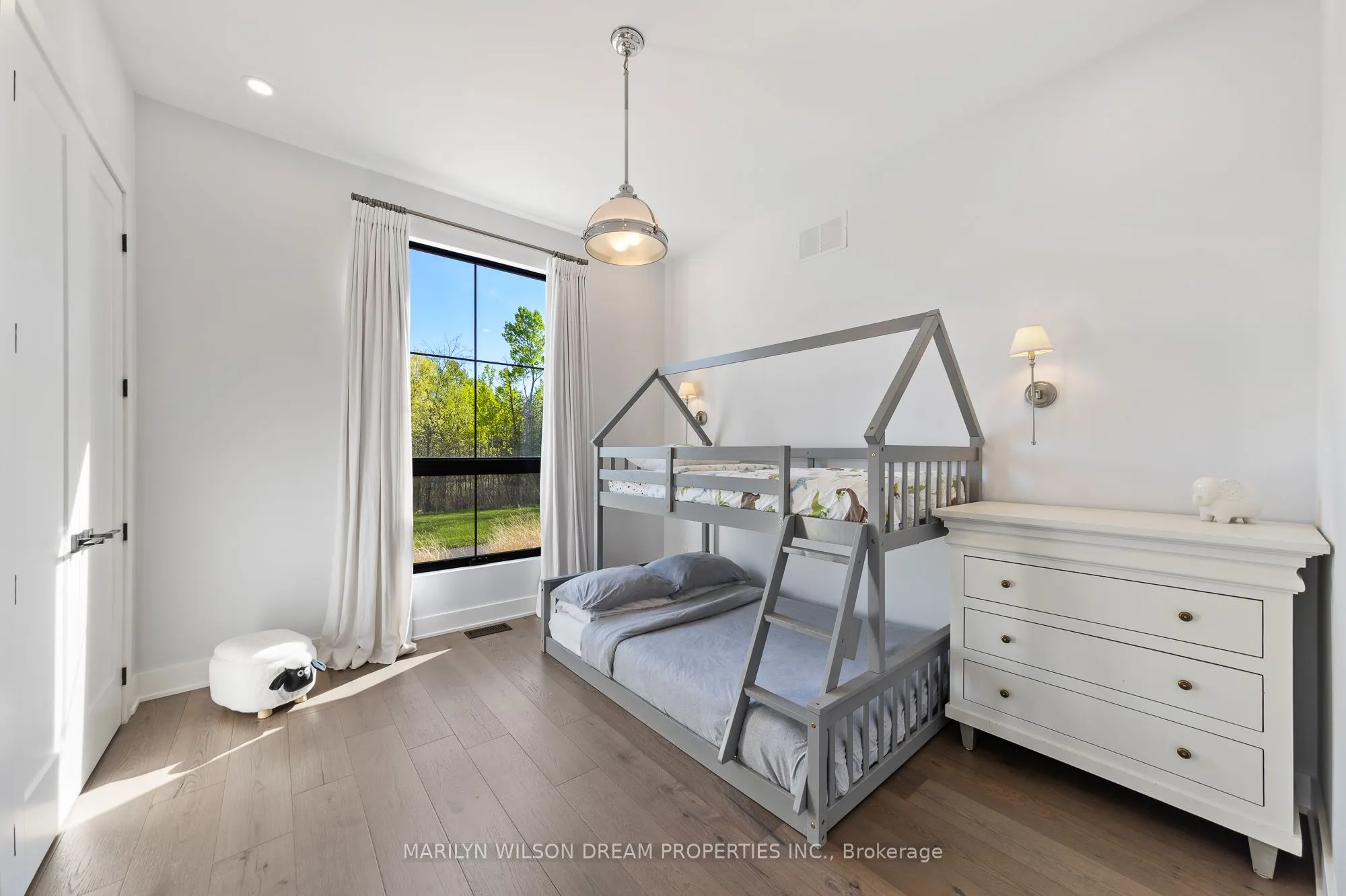 6109 Knights Drive