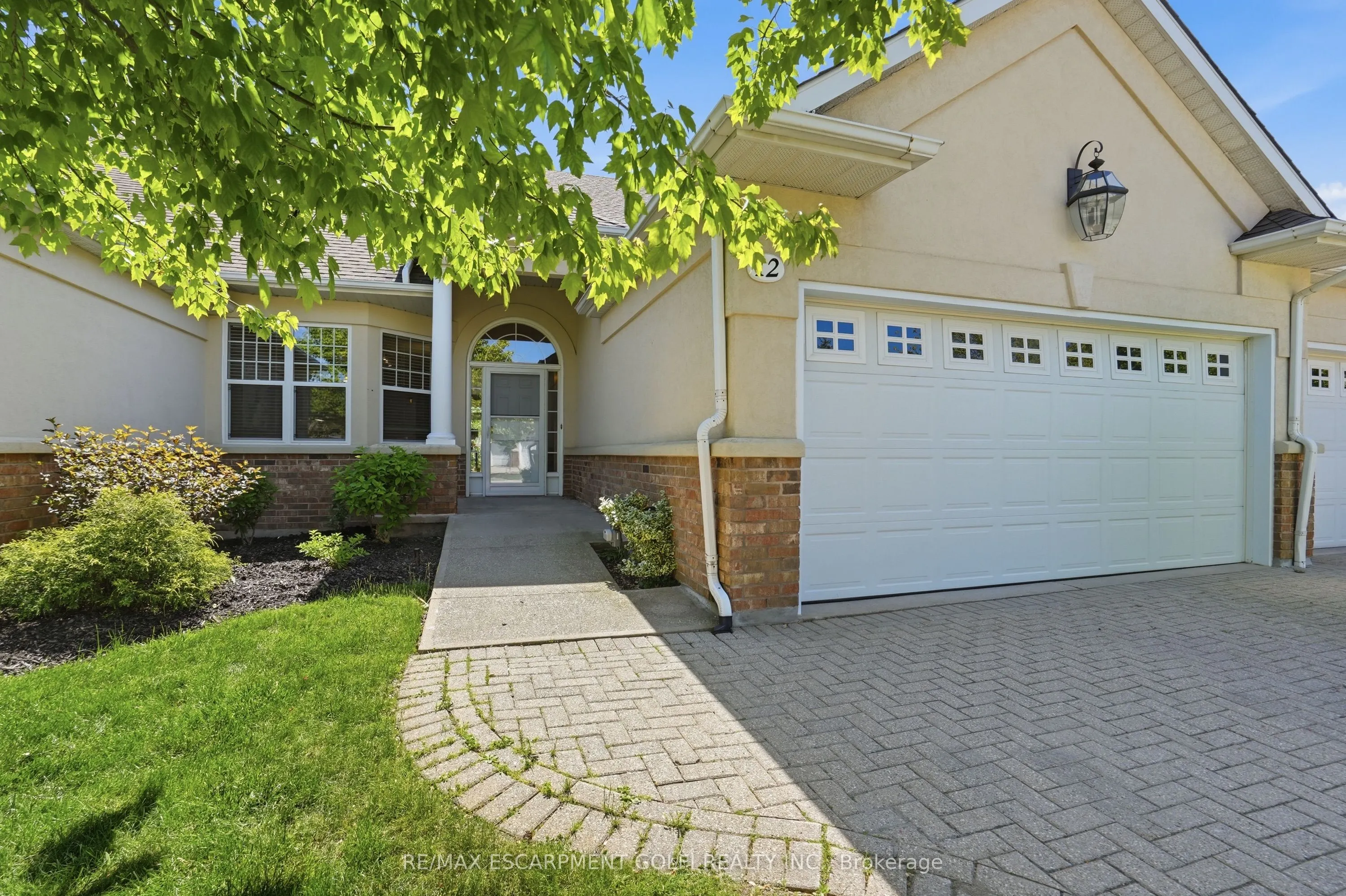 58 Glendale Avenue #12